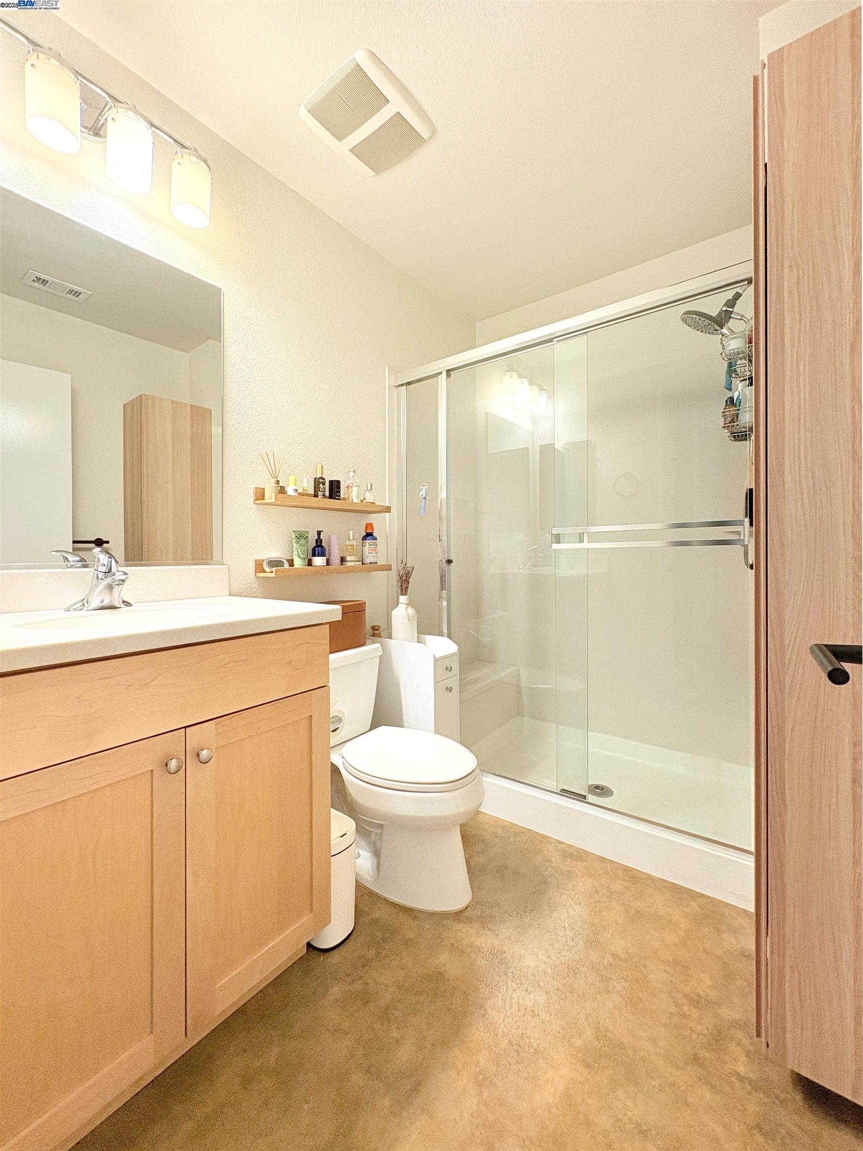 Detail Gallery Image 16 of 22 For 6466 Hollis St. #182,  Emeryville,  CA 94608 - 2 Beds | 2/1 Baths
