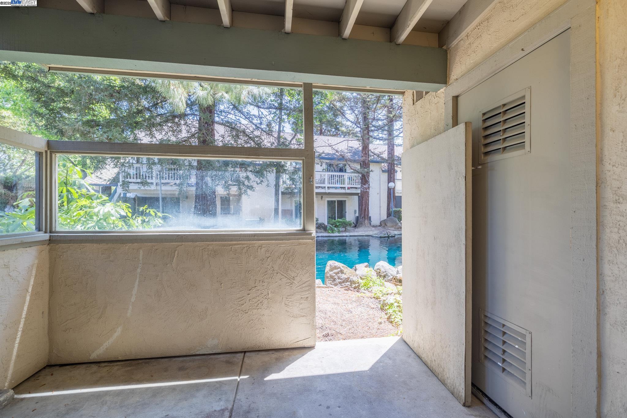Detail Gallery Image 14 of 43 For 1080 Summerain Ct, San Jose,  CA 95122 - 2 Beds | 2/1 Baths