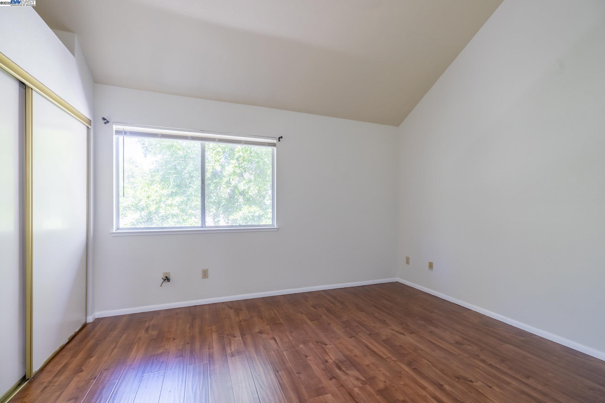 Detail Gallery Image 24 of 43 For 1080 Summerain Ct, San Jose,  CA 95122 - 2 Beds | 2/1 Baths