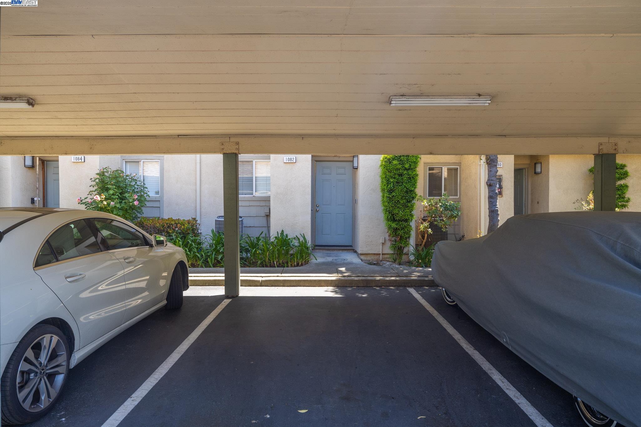 Detail Gallery Image 32 of 43 For 1080 Summerain Ct, San Jose,  CA 95122 - 2 Beds | 2/1 Baths