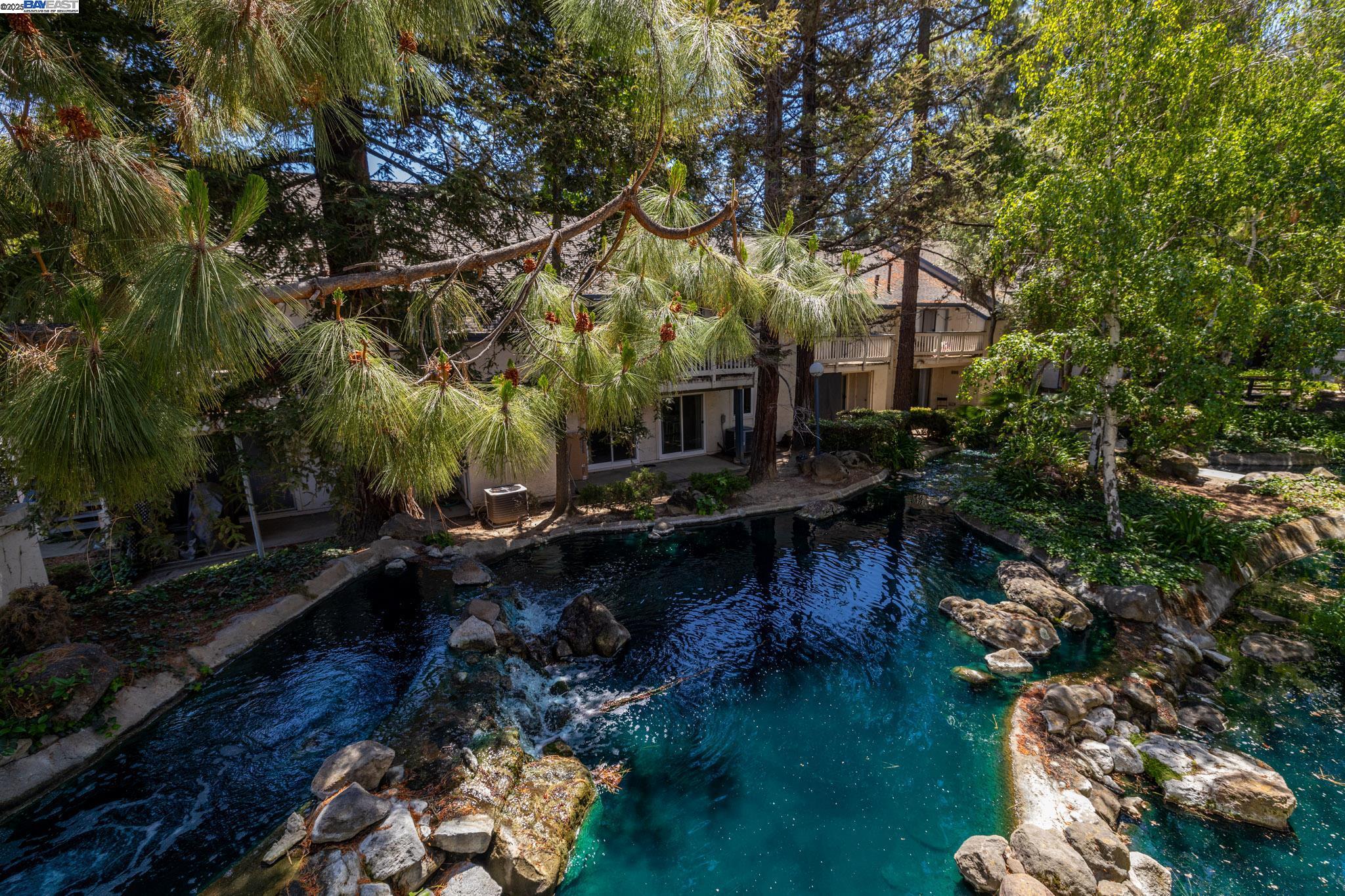 Detail Gallery Image 33 of 43 For 1080 Summerain Ct, San Jose,  CA 95122 - 2 Beds | 2/1 Baths