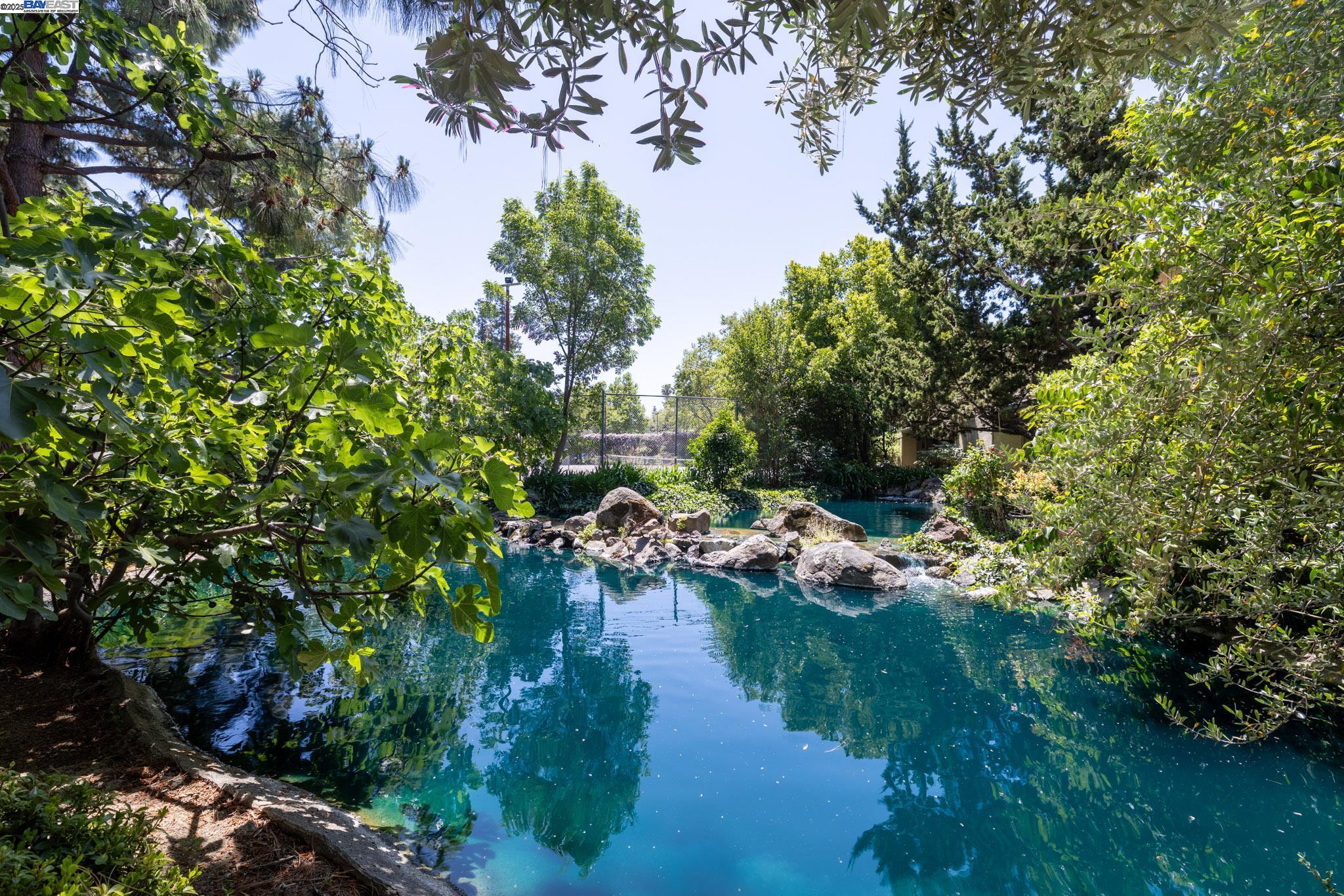 Detail Gallery Image 36 of 43 For 1080 Summerain Ct, San Jose,  CA 95122 - 2 Beds | 2/1 Baths