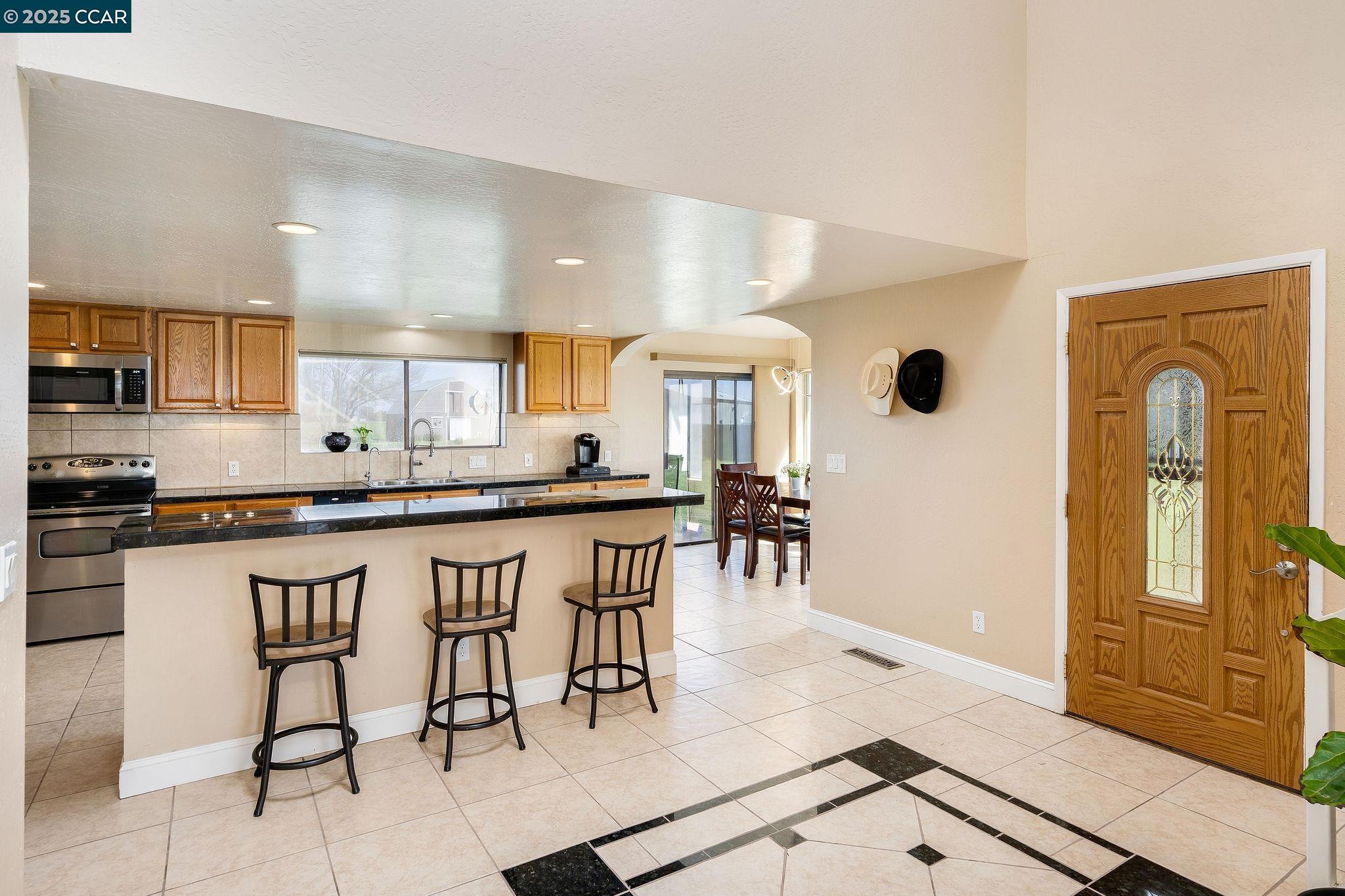 Detail Gallery Image 17 of 47 For 3301 Hosie Ave, Byron,  CA 94514 - 3 Beds | 3 Baths