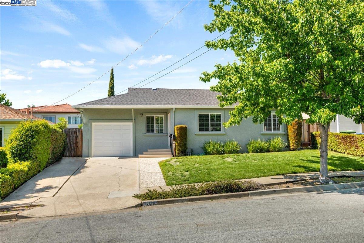 Detail Gallery Image 2 of 17 For 323 De Leon Ave, Fremont,  CA 94539 - 3 Beds | 1 Baths