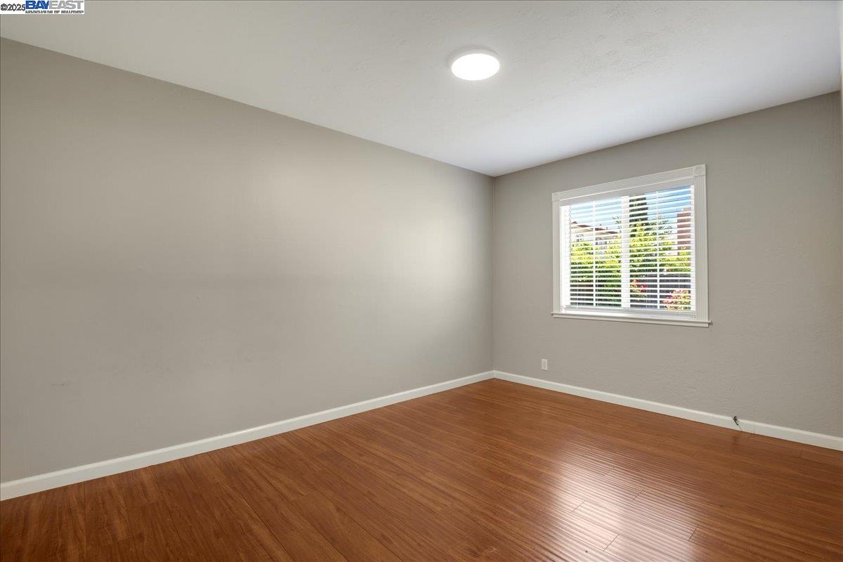 Detail Gallery Image 11 of 17 For 323 De Leon Ave, Fremont,  CA 94539 - 3 Beds | 1 Baths