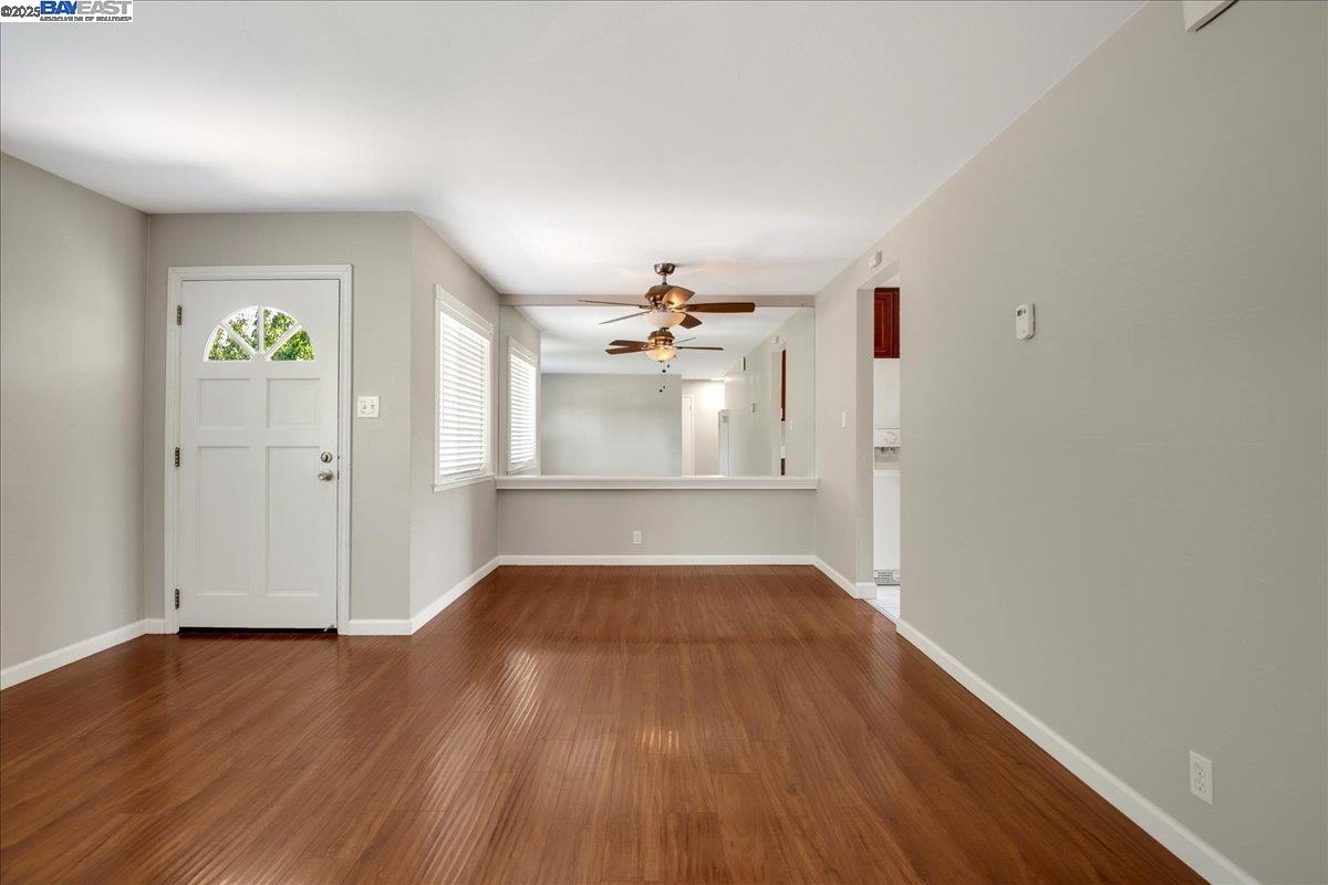 Detail Gallery Image 4 of 17 For 323 De Leon Ave, Fremont,  CA 94539 - 3 Beds | 1 Baths