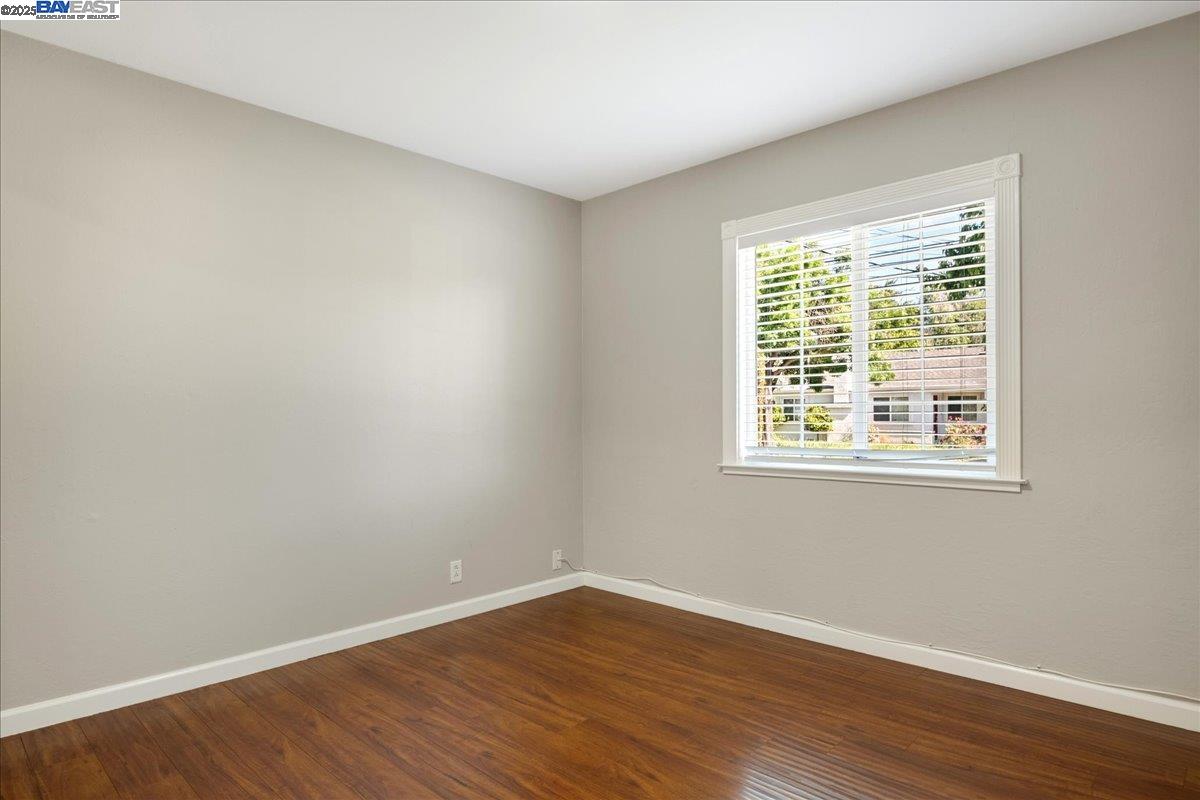 Detail Gallery Image 9 of 17 For 323 De Leon Ave, Fremont,  CA 94539 - 3 Beds | 1 Baths
