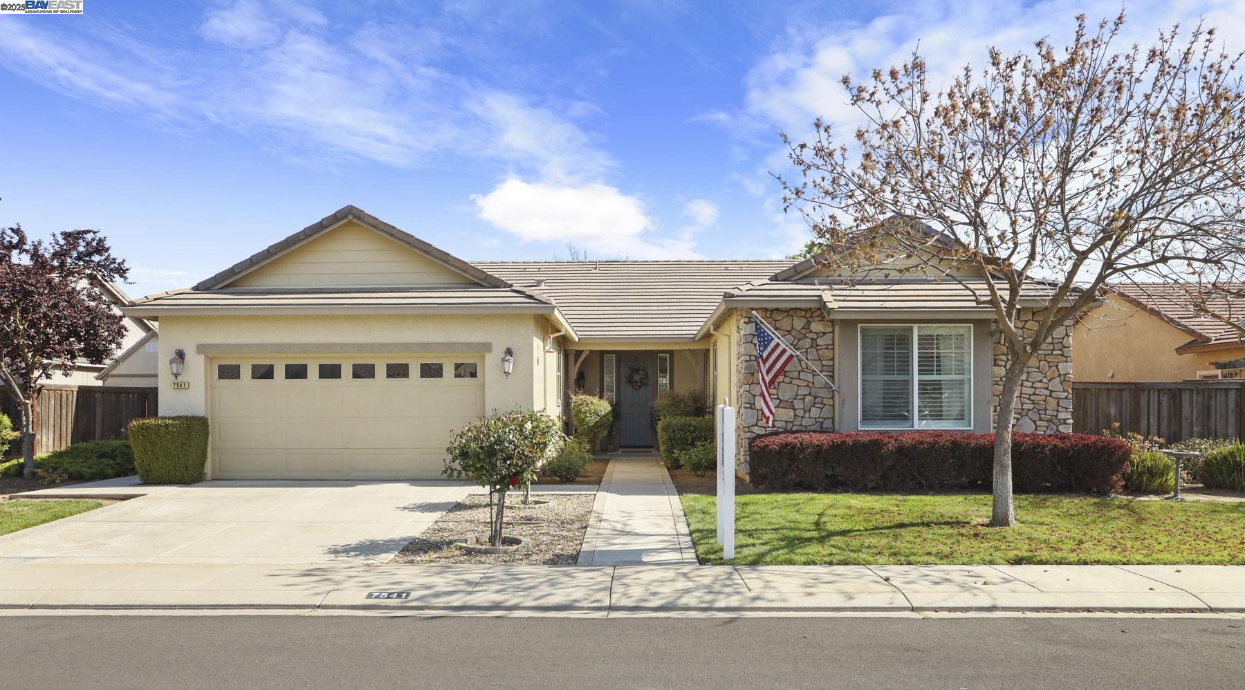 Detail Gallery Image 1 of 56 For 7541 Nuncia Ct, Hughson,  CA 95326 - 3 Beds | 2/1 Baths