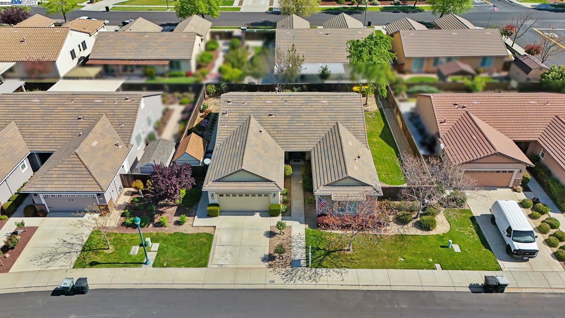Detail Gallery Image 2 of 56 For 7541 Nuncia Ct, Hughson,  CA 95326 - 3 Beds | 2/1 Baths