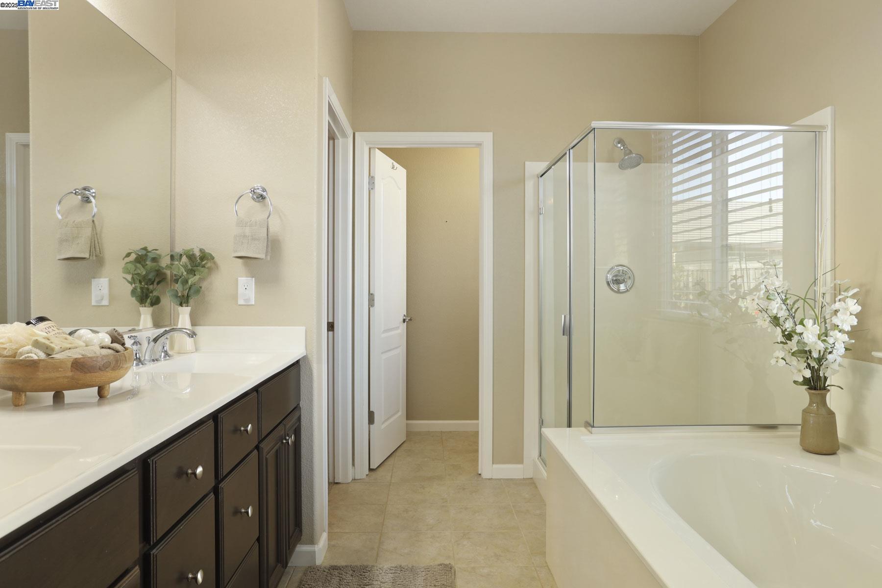 Detail Gallery Image 22 of 56 For 7541 Nuncia Ct, Hughson,  CA 95326 - 3 Beds | 2/1 Baths
