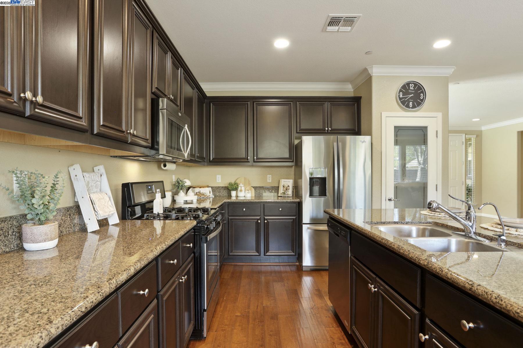 Detail Gallery Image 32 of 56 For 7541 Nuncia Ct, Hughson,  CA 95326 - 3 Beds | 2/1 Baths