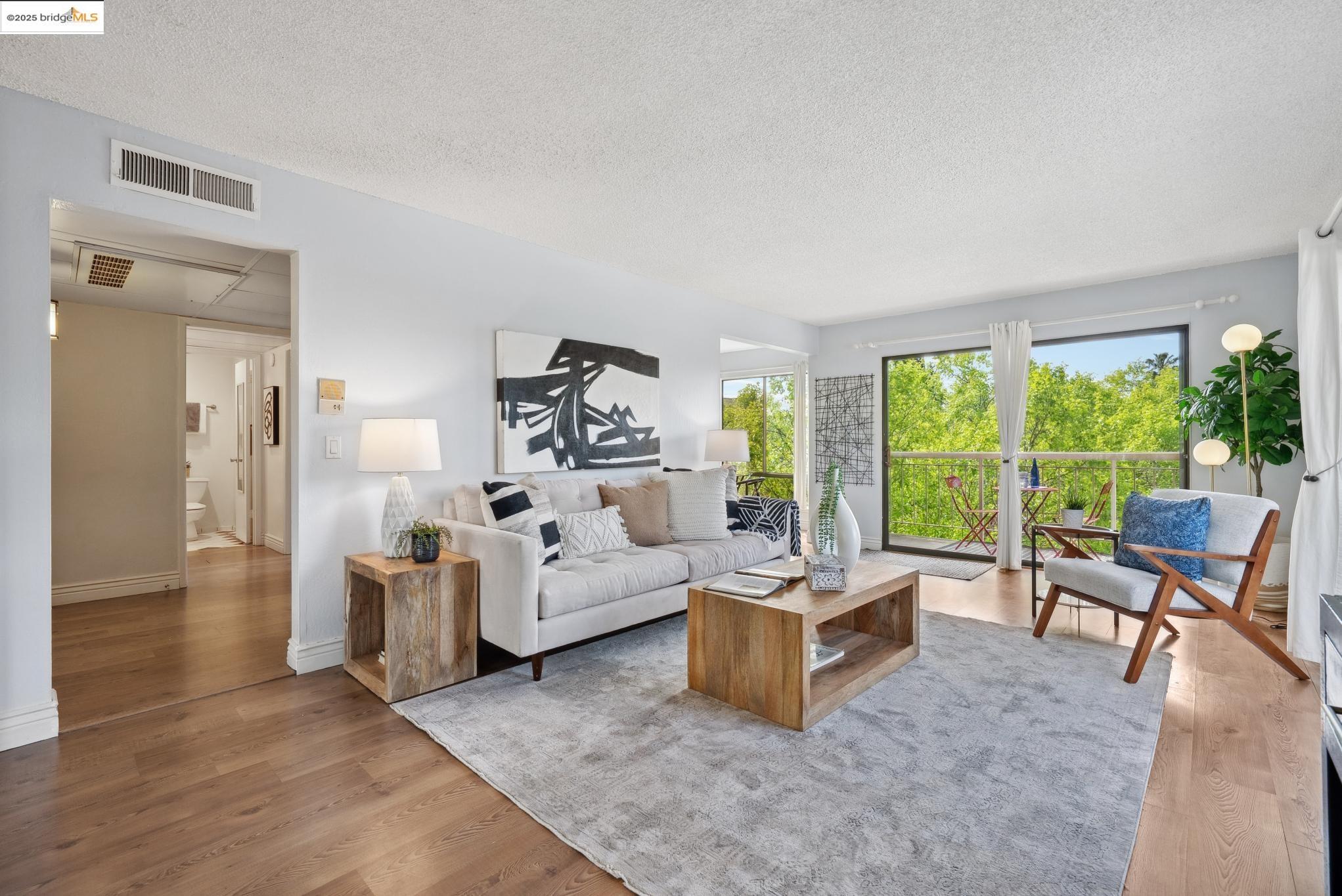 Detail Gallery Image 16 of 51 For 490 N. Civic Dr #505,  Walnut Creek,  CA 94596 - 1 Beds | 1 Baths