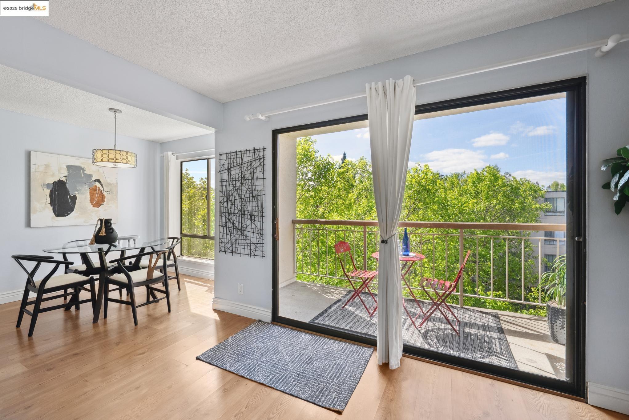 Detail Gallery Image 20 of 51 For 490 N. Civic Dr #505,  Walnut Creek,  CA 94596 - 1 Beds | 1 Baths