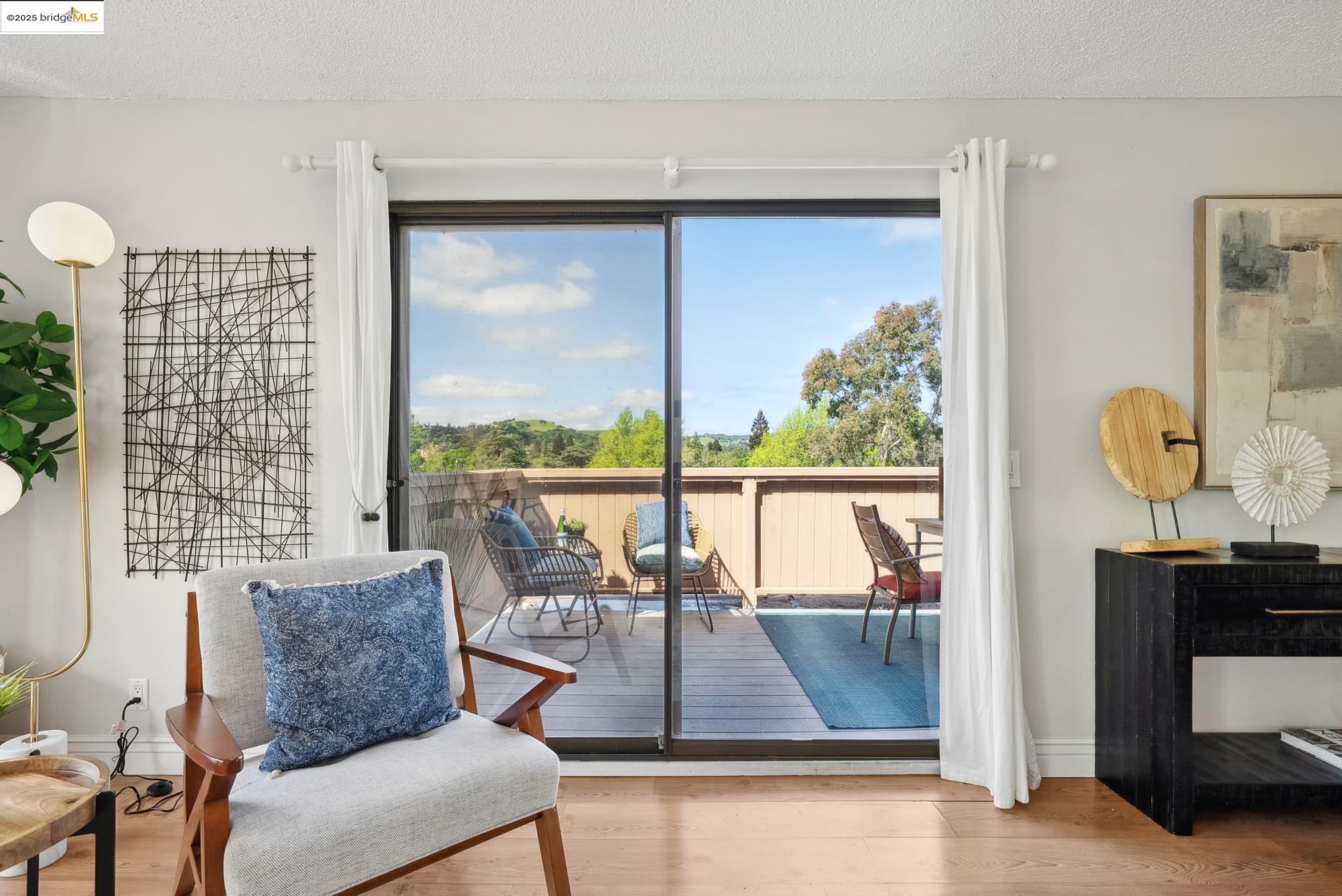 Detail Gallery Image 28 of 51 For 490 N. Civic Dr #505,  Walnut Creek,  CA 94596 - 1 Beds | 1 Baths
