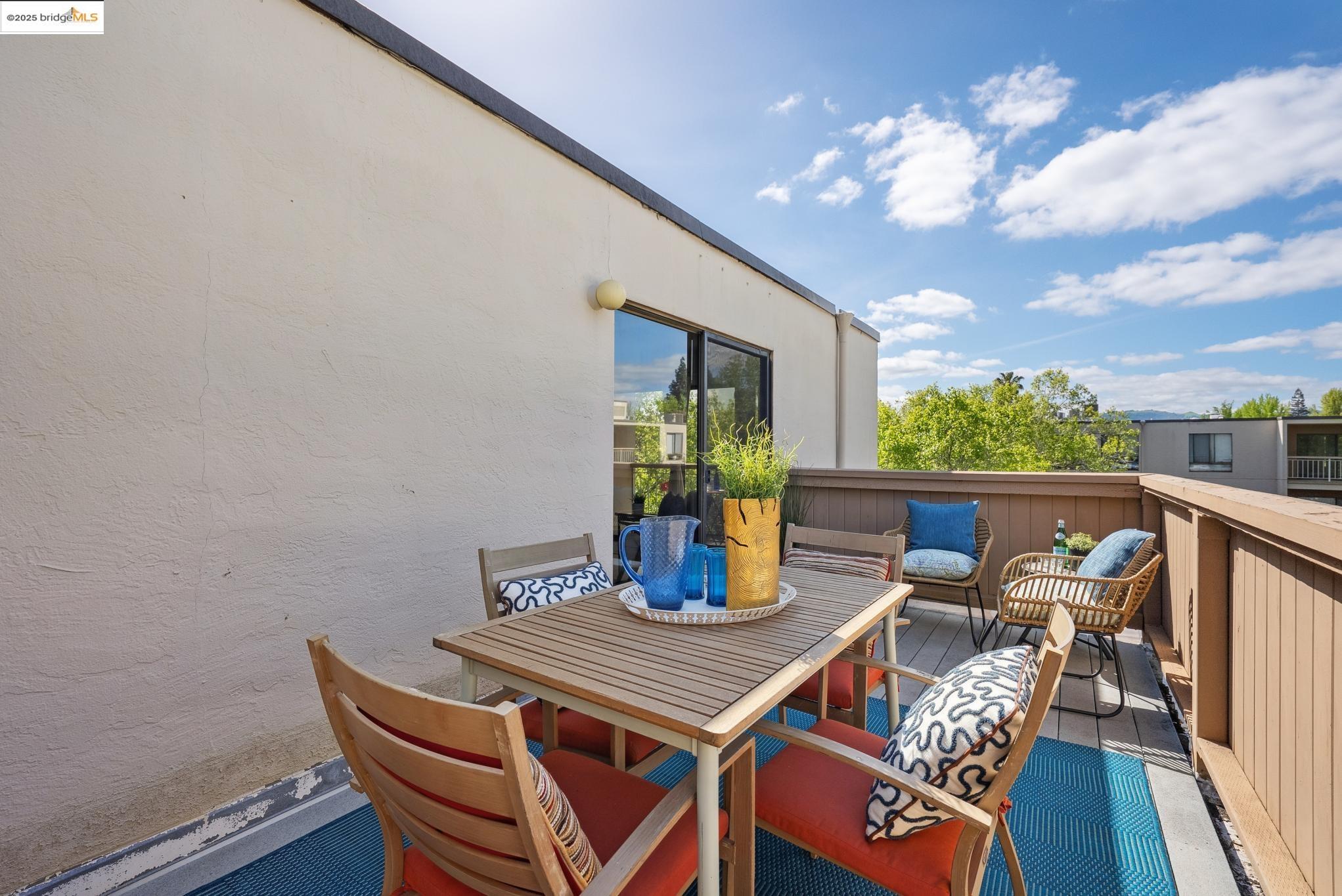 Detail Gallery Image 33 of 51 For 490 N. Civic Dr #505,  Walnut Creek,  CA 94596 - 1 Beds | 1 Baths