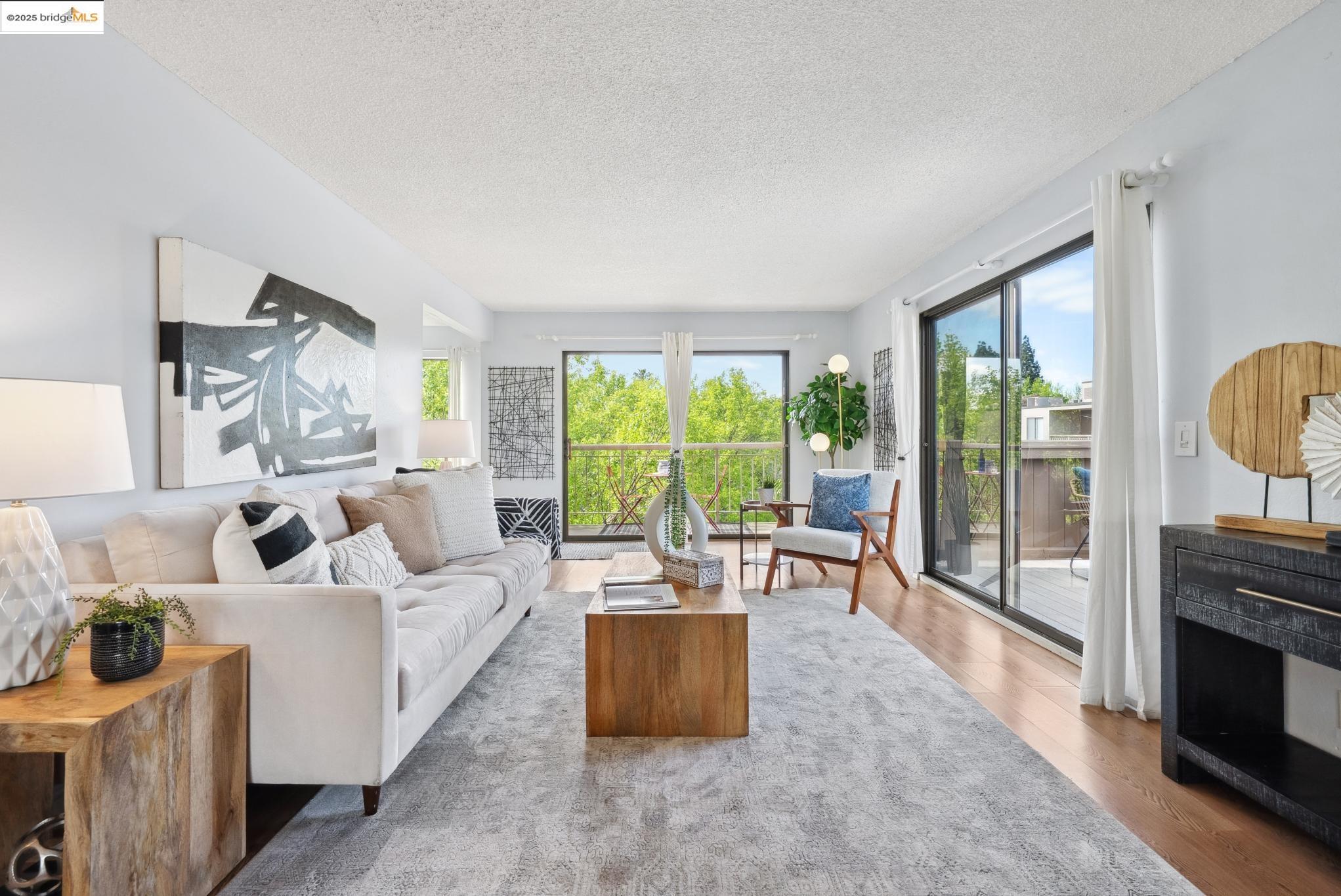 Detail Gallery Image 5 of 51 For 490 N. Civic Dr #505,  Walnut Creek,  CA 94596 - 1 Beds | 1 Baths
