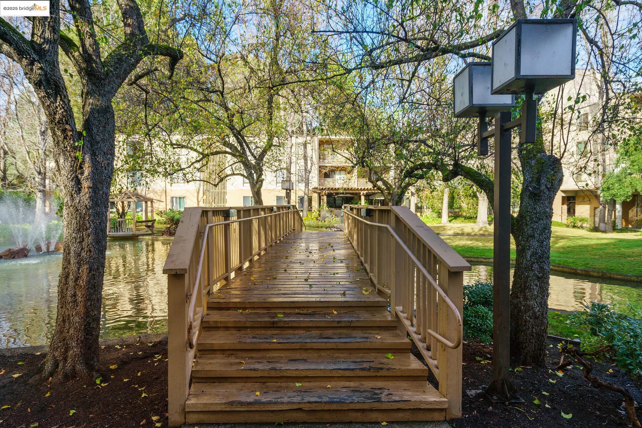 Detail Gallery Image 48 of 51 For 490 N. Civic Dr #505,  Walnut Creek,  CA 94596 - 1 Beds | 1 Baths