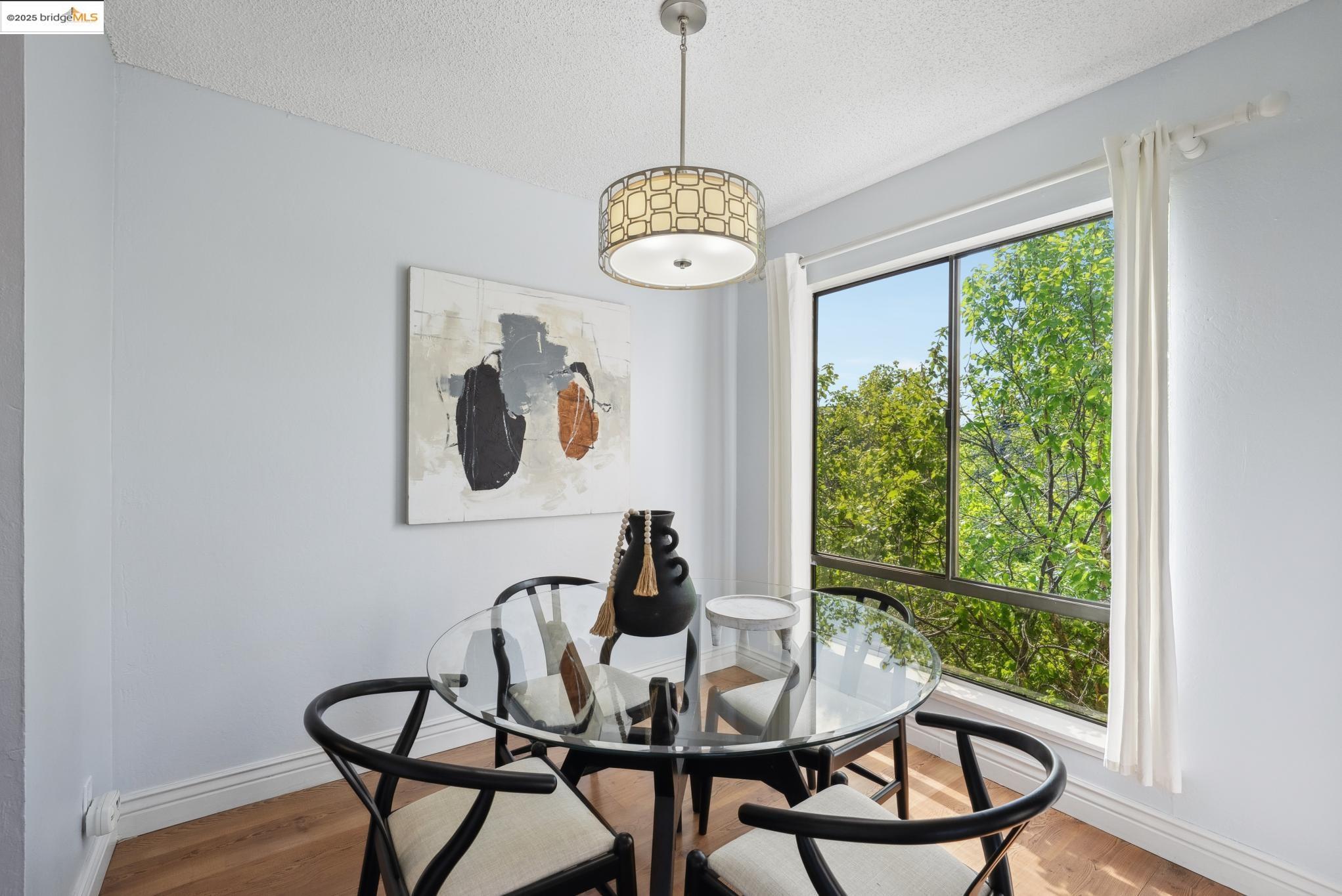Detail Gallery Image 7 of 51 For 490 N. Civic Dr #505,  Walnut Creek,  CA 94596 - 1 Beds | 1 Baths