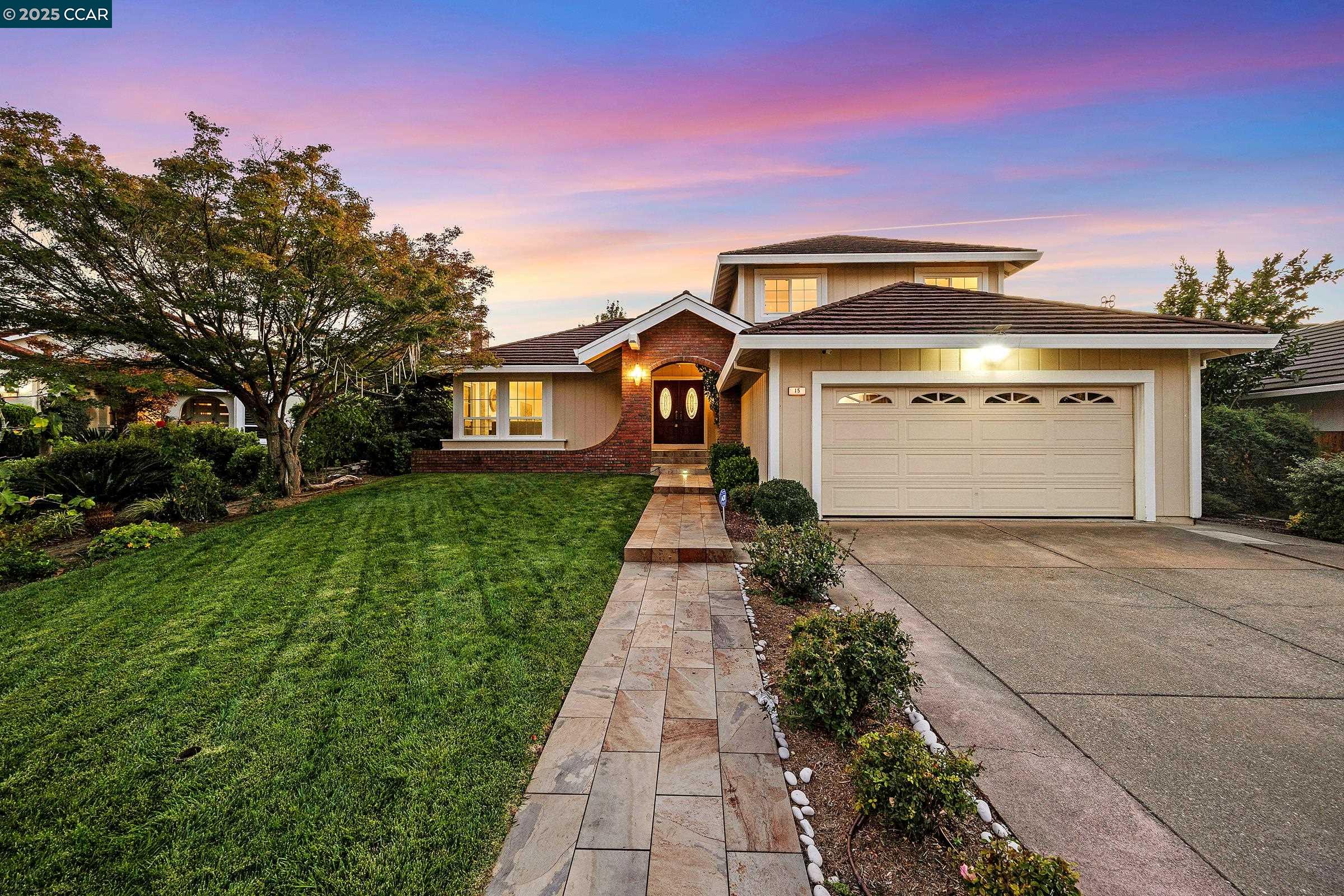 Detail Gallery Image 1 of 1 For 15 Paddock Ct, Pleasant Hill,  CA 94523 - 4 Beds | 3 Baths