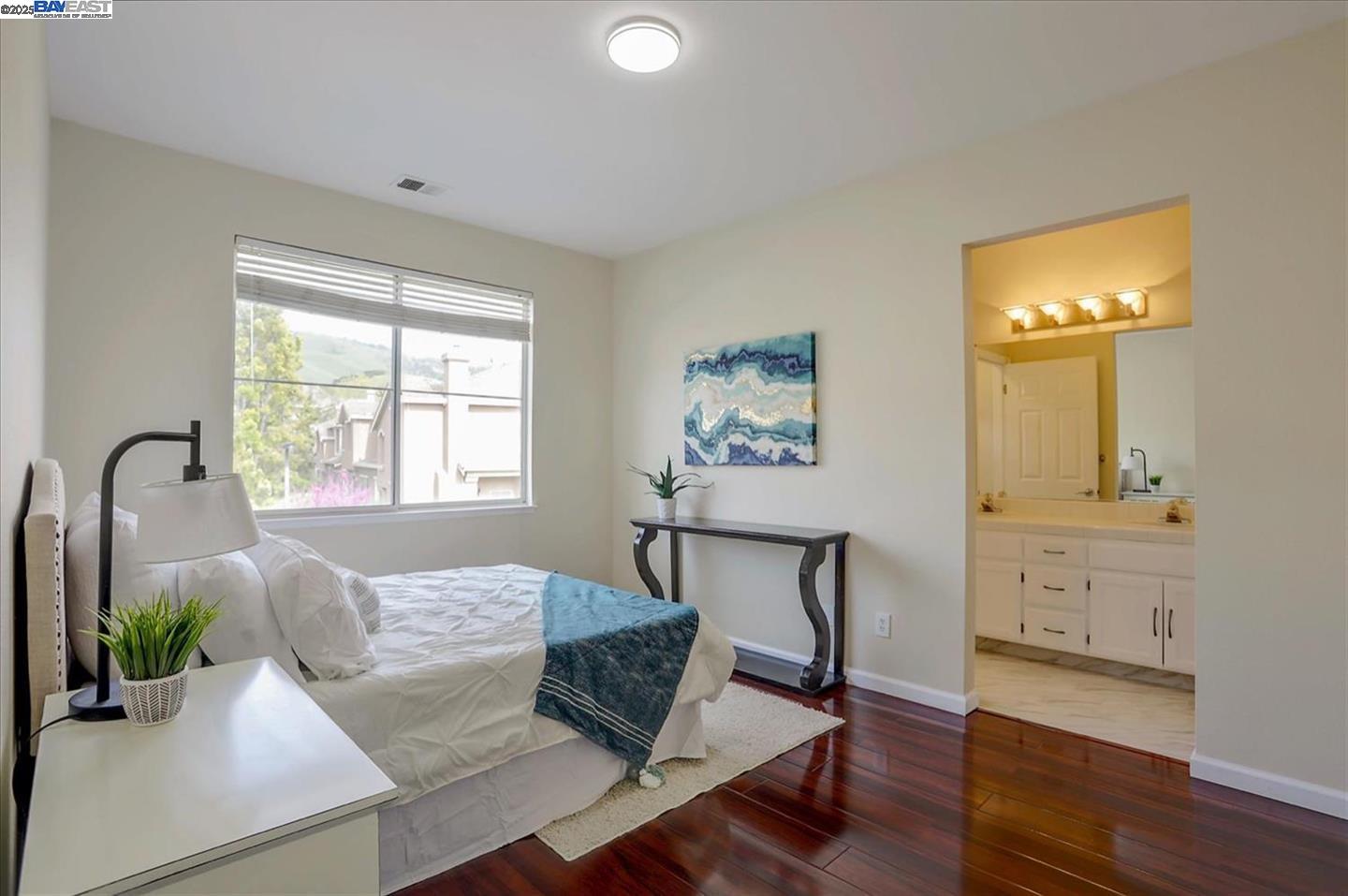 Detail Gallery Image 13 of 28 For 3581 Jasmine Cir, San Jose,  CA 95135 - 2 Beds | 2 Baths