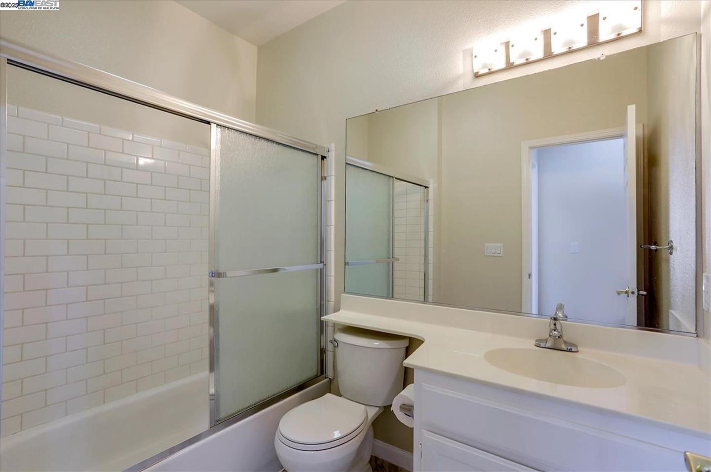 Detail Gallery Image 18 of 28 For 3581 Jasmine Cir, San Jose,  CA 95135 - 2 Beds | 2 Baths