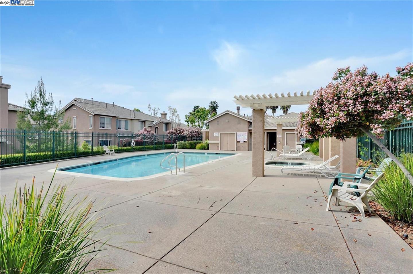 Detail Gallery Image 21 of 28 For 3581 Jasmine Cir, San Jose,  CA 95135 - 2 Beds | 2 Baths
