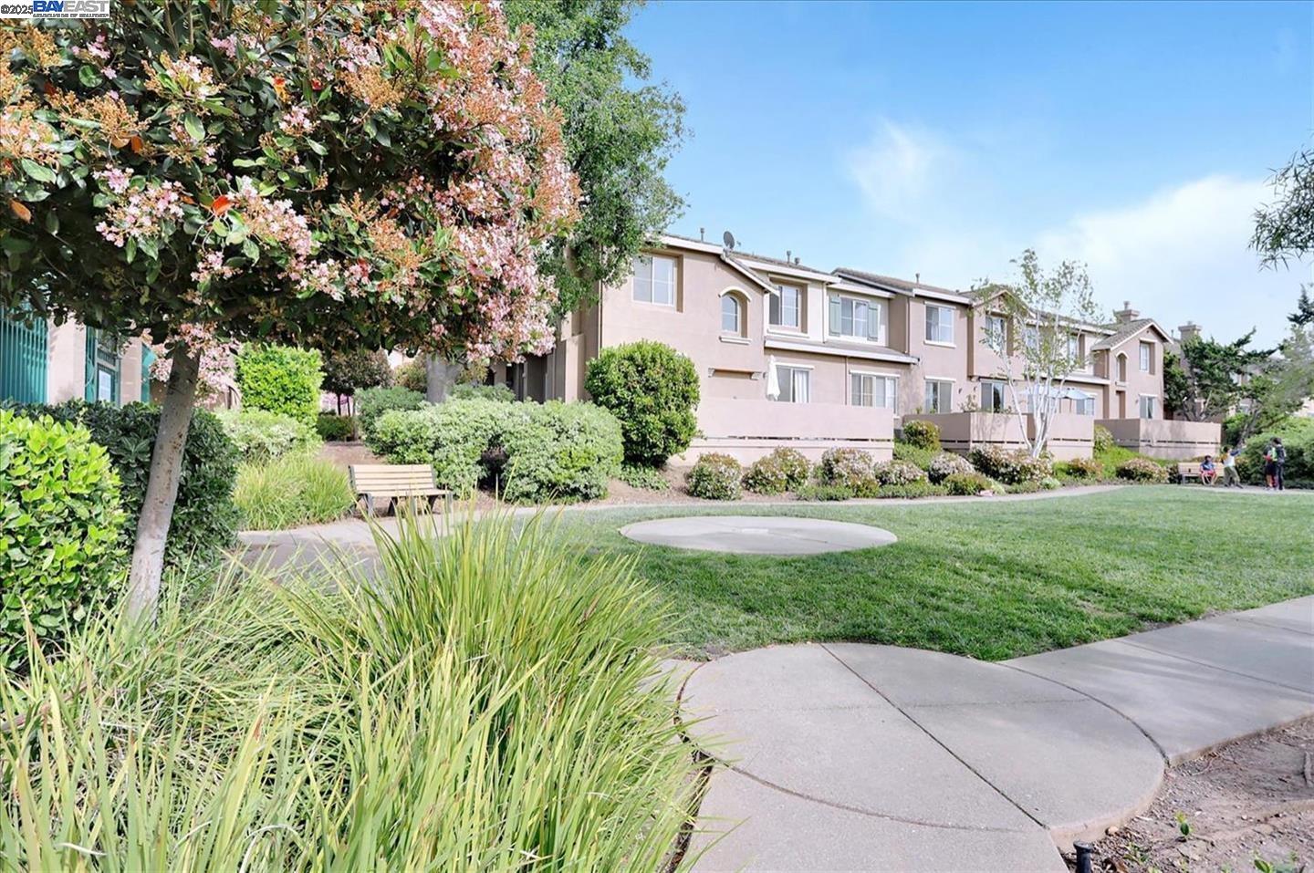 Detail Gallery Image 23 of 28 For 3581 Jasmine Cir, San Jose,  CA 95135 - 2 Beds | 2 Baths