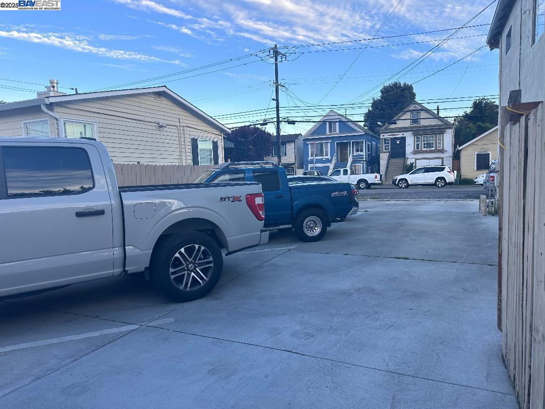 Detail Gallery Image 16 of 19 For 1317 Chanslor Ave, Richmond,  CA 94801 - – Beds | – Baths