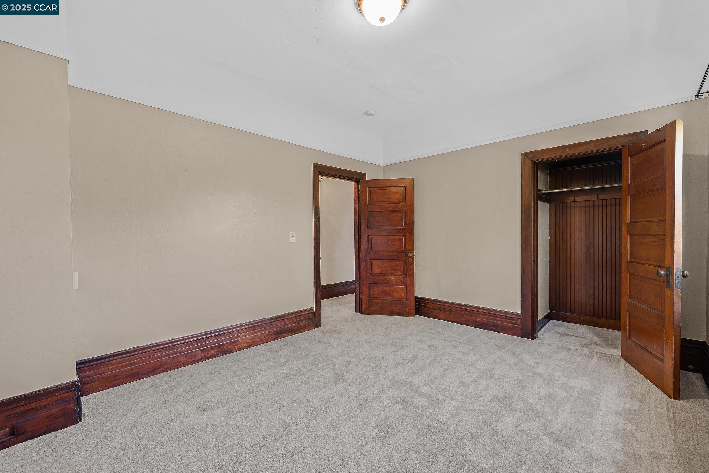 Detail Gallery Image 13 of 31 For 3102 Martin Luther King Jr Way, Berkeley,  CA 94703 - 4 Beds | 1 Baths