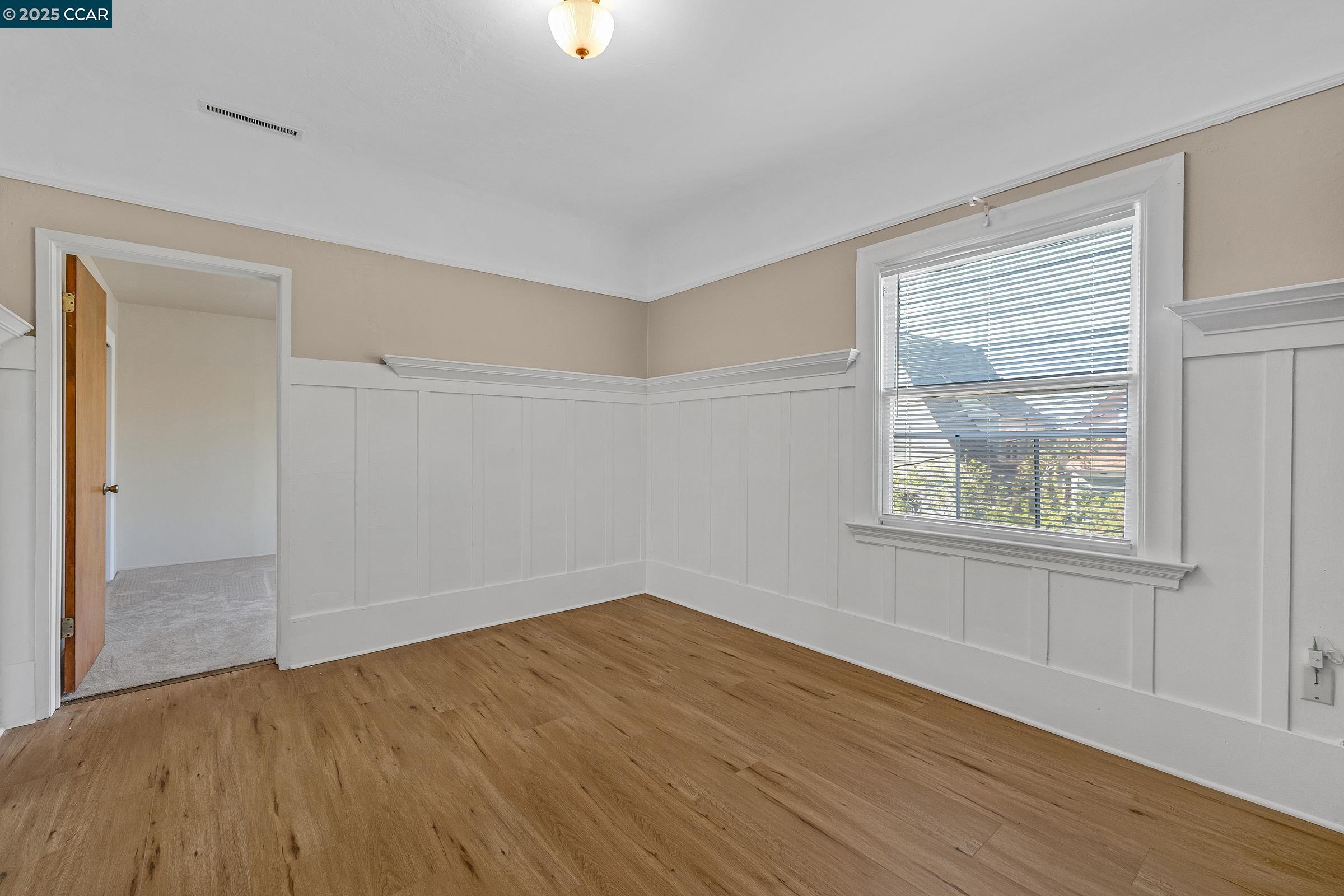 Detail Gallery Image 14 of 31 For 3102 Martin Luther King Jr Way, Berkeley,  CA 94703 - 4 Beds | 1 Baths