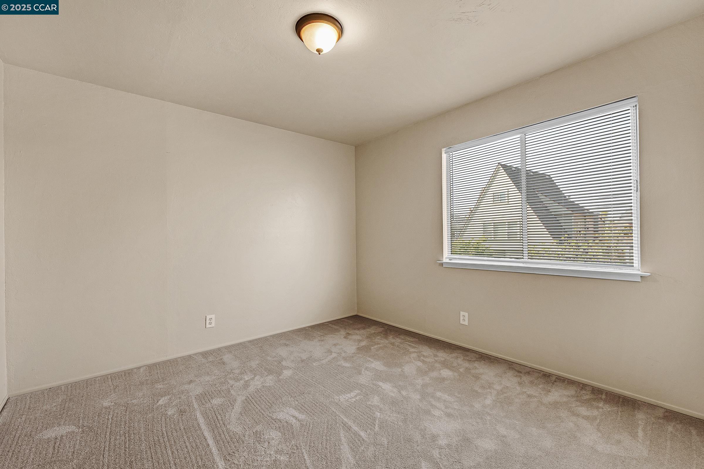 Detail Gallery Image 17 of 31 For 3102 Martin Luther King Jr Way, Berkeley,  CA 94703 - 4 Beds | 1 Baths
