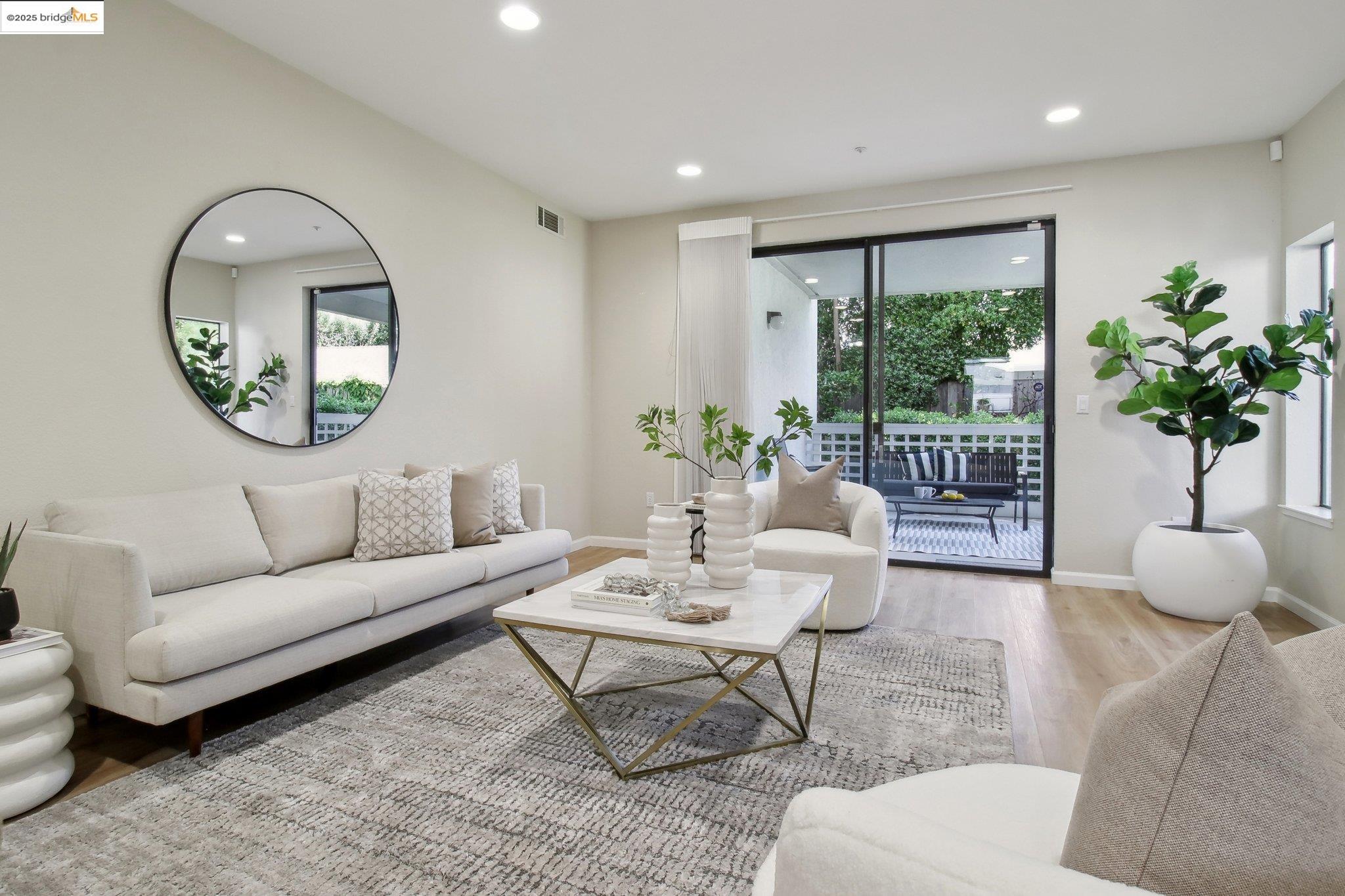Photo #3: 41092837 Listing 