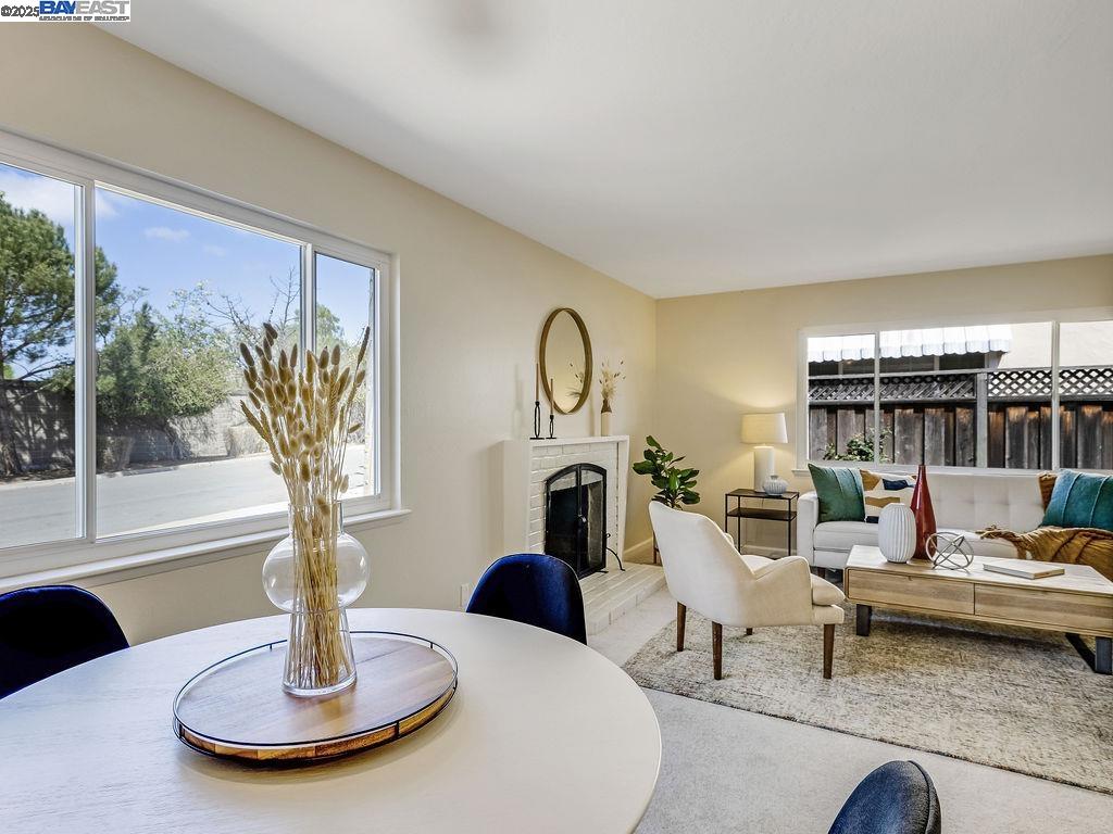 Detail Gallery Image 15 of 51 For 3037 Greenview Dr, Castro Valley,  CA 94546 - 3 Beds | 2 Baths