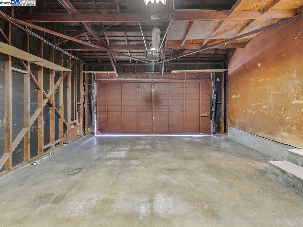 Detail Gallery Image 50 of 51 For 3037 Greenview Dr, Castro Valley,  CA 94546 - 3 Beds | 2 Baths