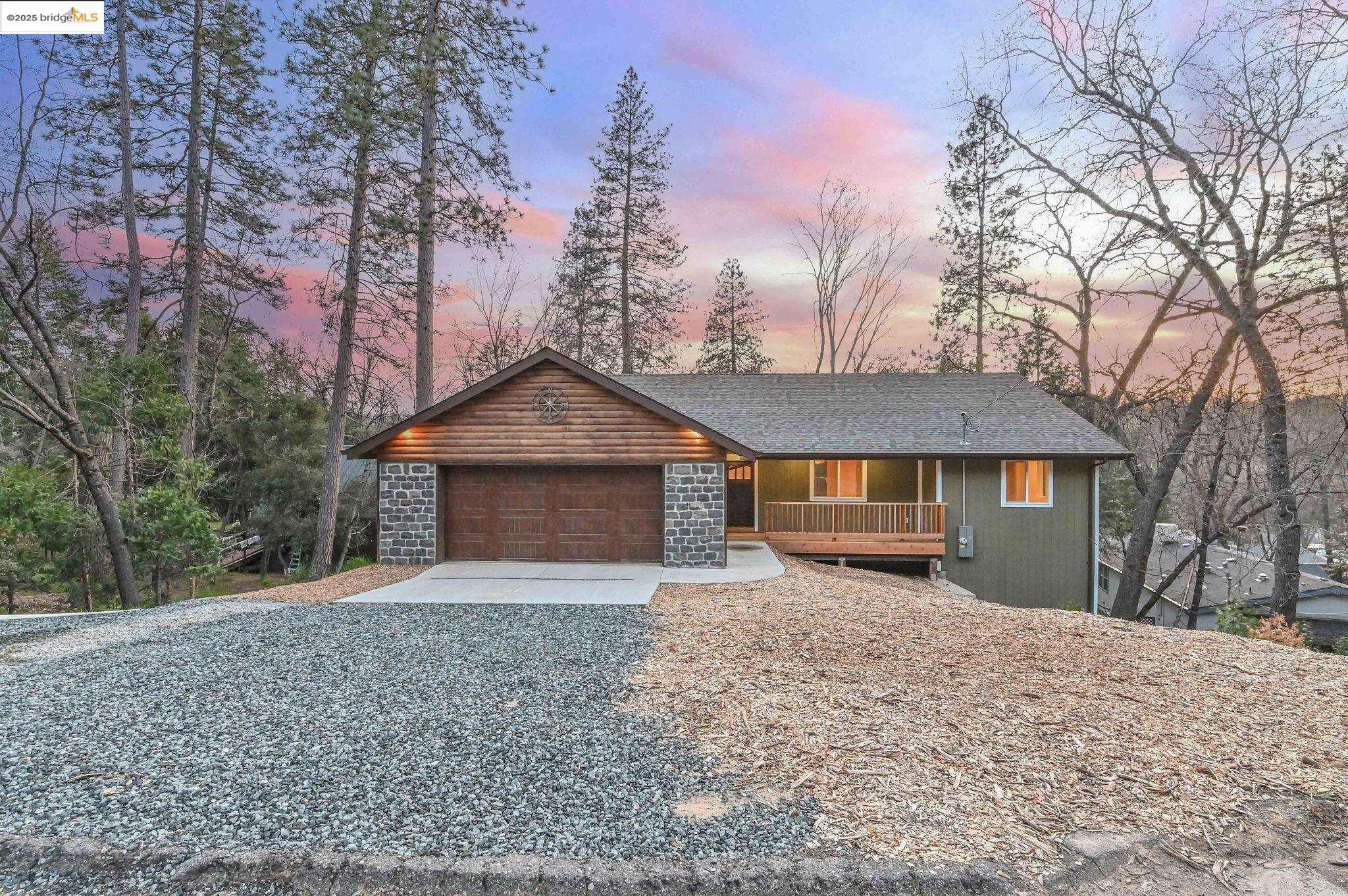 Detail Gallery Image 1 of 1 For 21880 Feather River, Sonora,  CA 95370 - 3 Beds | 2 Baths