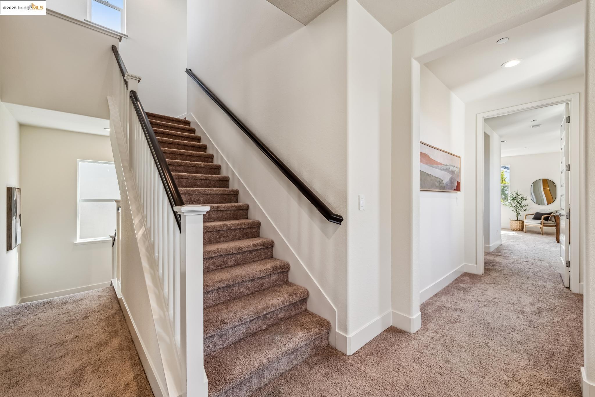 Detail Gallery Image 31 of 60 For 2759 Aschow Ln, Alameda,  CA 94501 - 5 Beds | 4/1 Baths