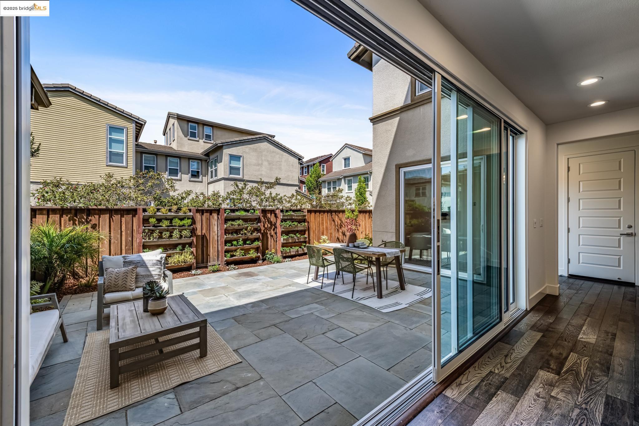 Detail Gallery Image 37 of 60 For 2759 Aschow Ln, Alameda,  CA 94501 - 5 Beds | 4/1 Baths