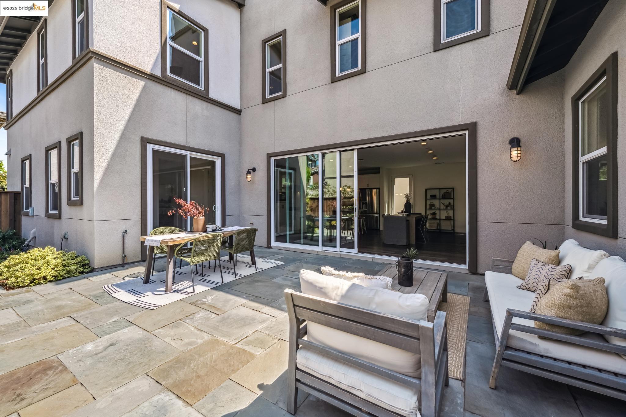 Detail Gallery Image 38 of 60 For 2759 Aschow Ln, Alameda,  CA 94501 - 5 Beds | 4/1 Baths