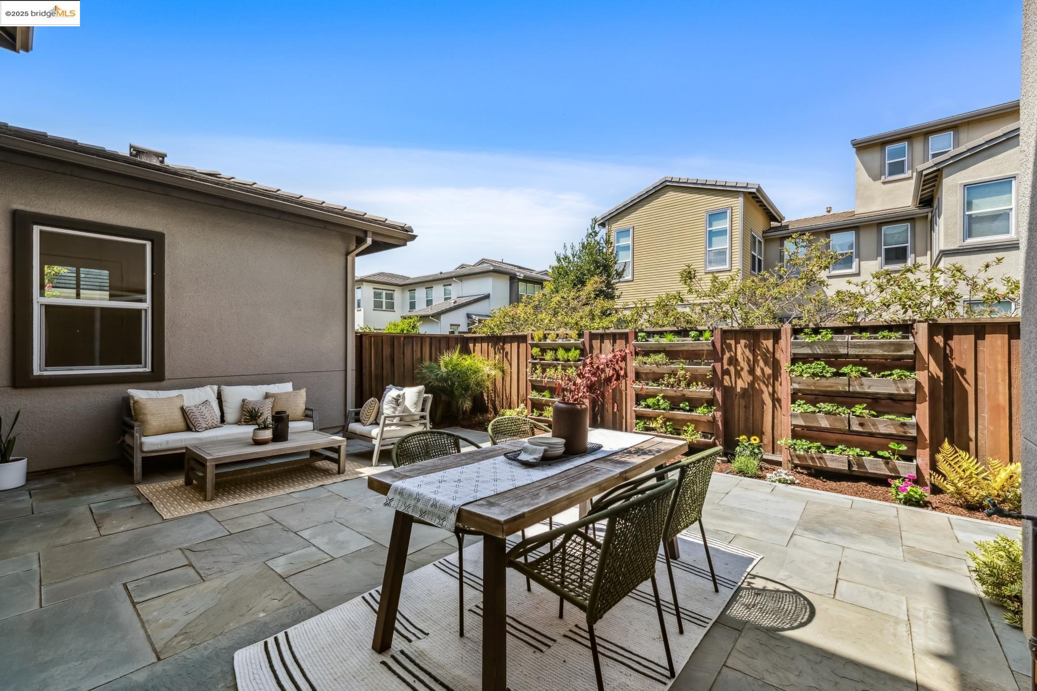Detail Gallery Image 40 of 60 For 2759 Aschow Ln, Alameda,  CA 94501 - 5 Beds | 4/1 Baths