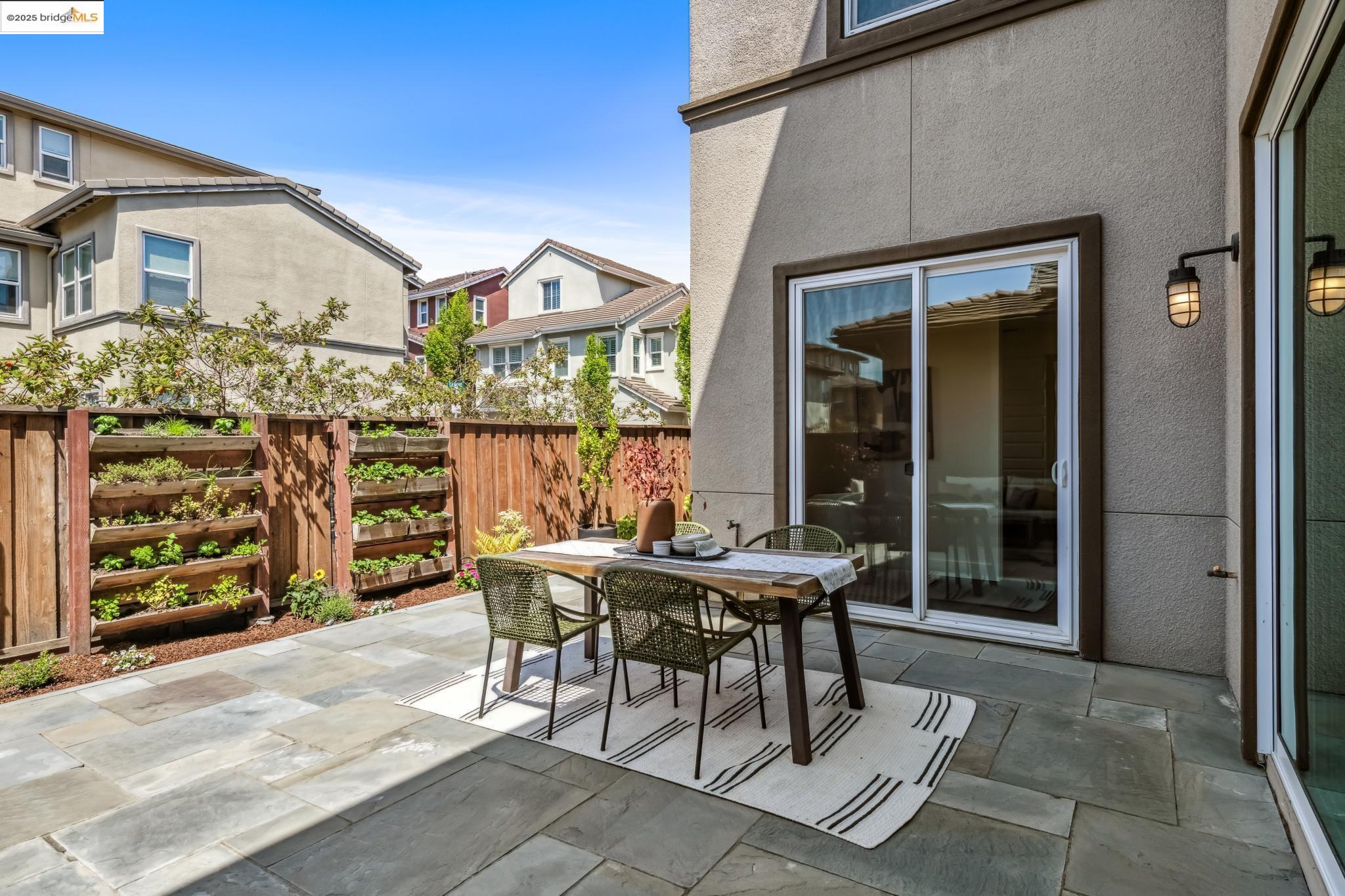 Detail Gallery Image 41 of 60 For 2759 Aschow Ln, Alameda,  CA 94501 - 5 Beds | 4/1 Baths
