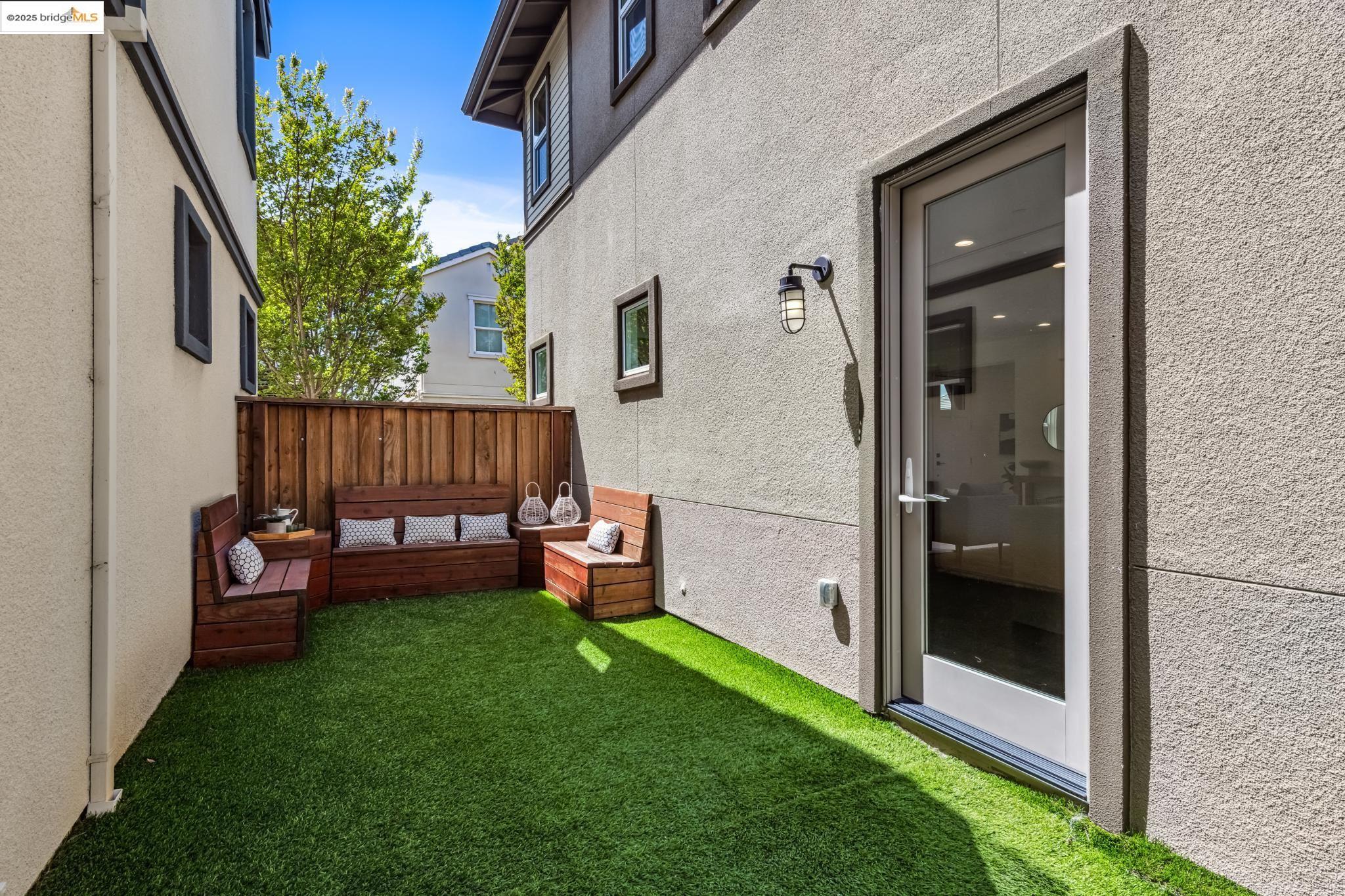 Detail Gallery Image 43 of 60 For 2759 Aschow Ln, Alameda,  CA 94501 - 5 Beds | 4/1 Baths
