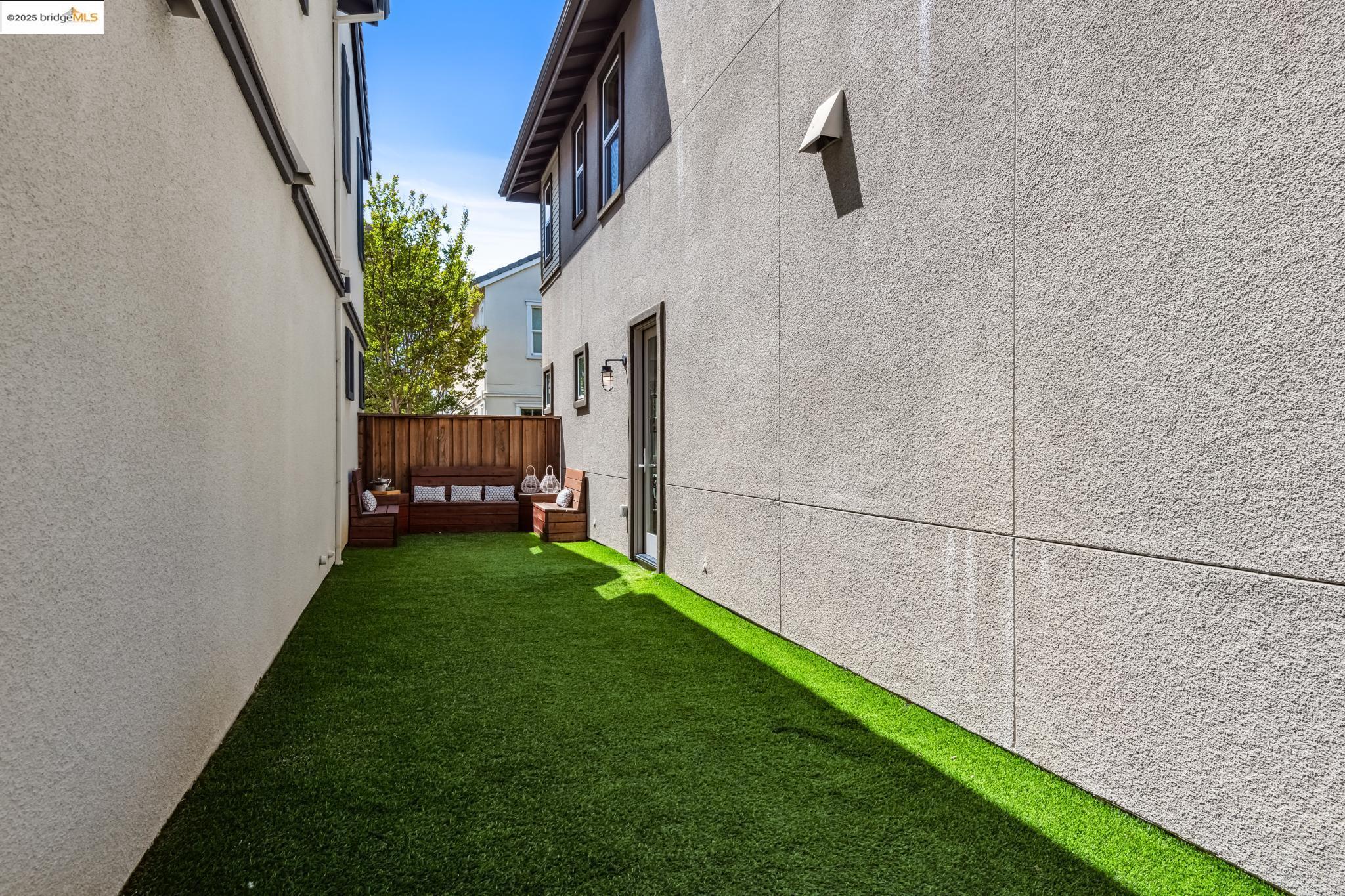Detail Gallery Image 44 of 60 For 2759 Aschow Ln, Alameda,  CA 94501 - 5 Beds | 4/1 Baths
