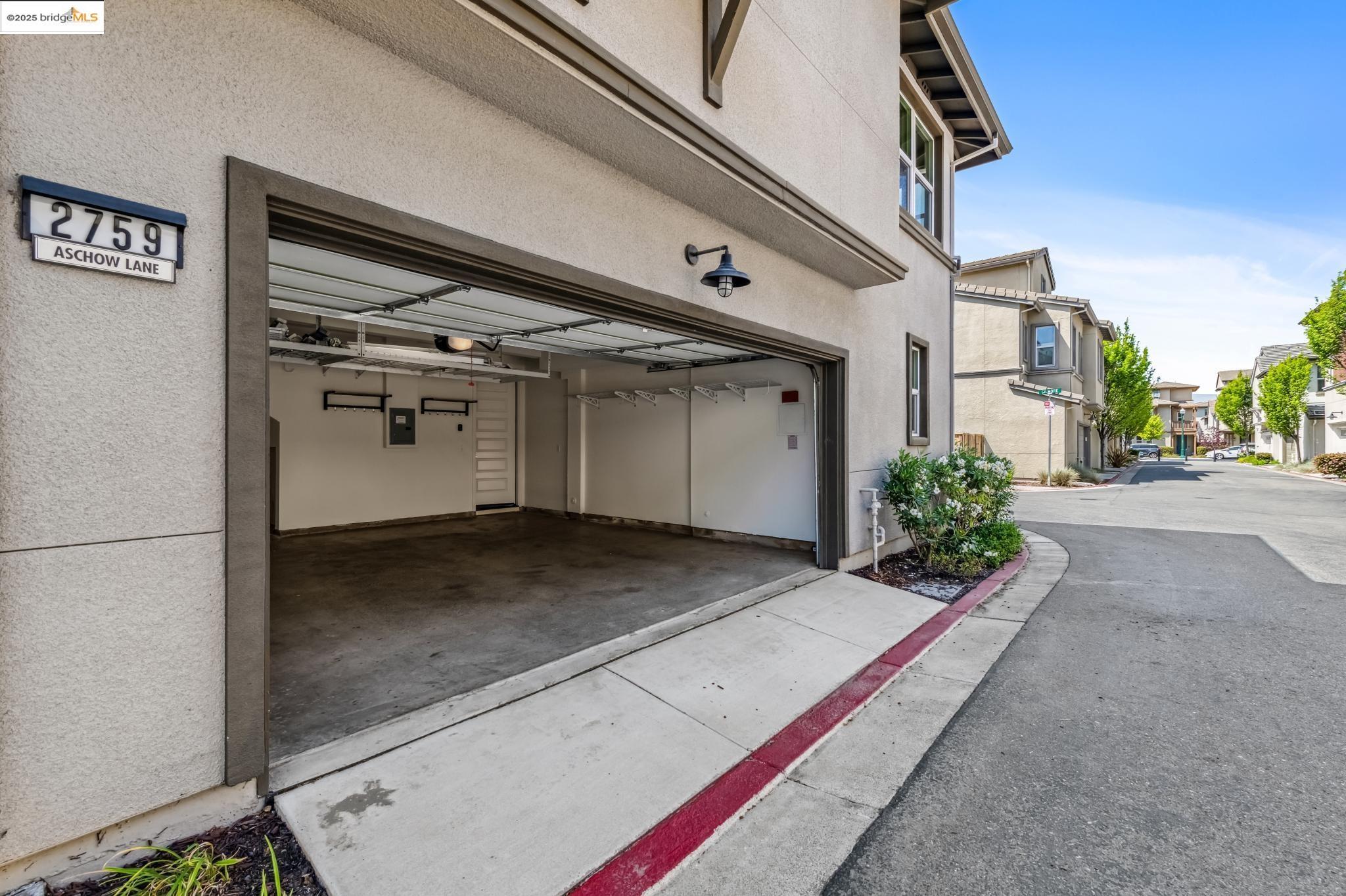 Detail Gallery Image 45 of 60 For 2759 Aschow Ln, Alameda,  CA 94501 - 5 Beds | 4/1 Baths