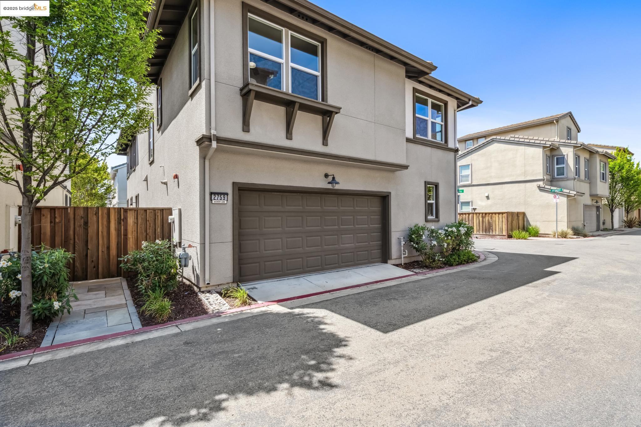 Detail Gallery Image 46 of 60 For 2759 Aschow Ln, Alameda,  CA 94501 - 5 Beds | 4/1 Baths