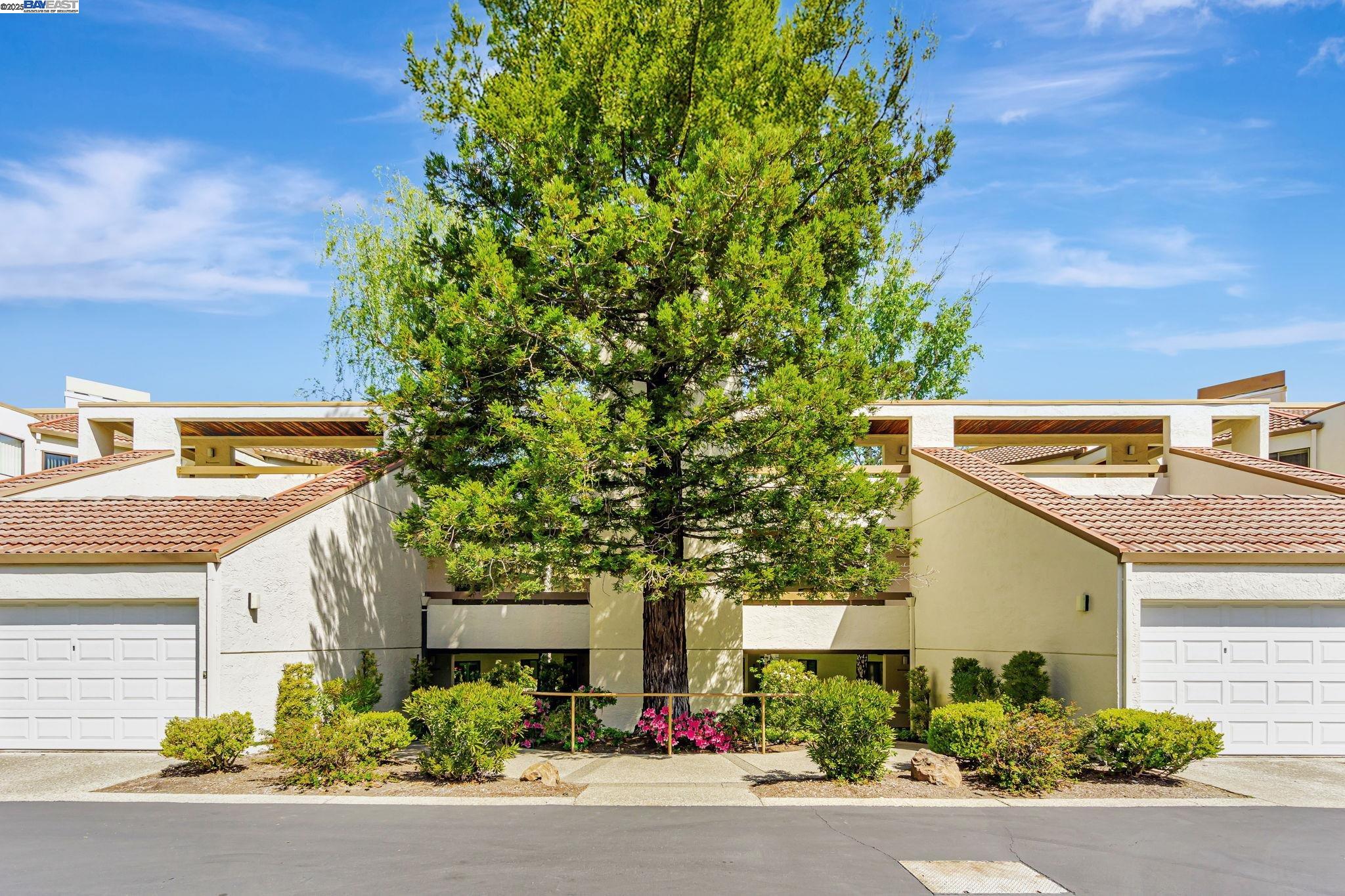 Detail Gallery Image 1 of 1 For 3324 Ptarmigan Dr 2a,  Walnut Creek,  CA 94595 - 3 Beds | 2 Baths