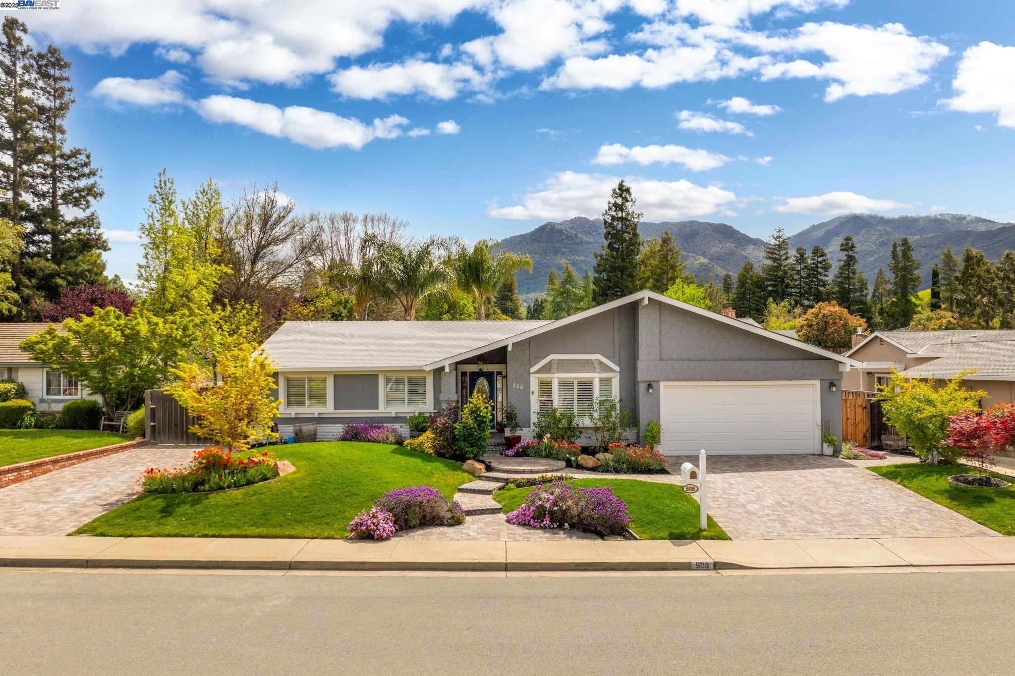 Detail Gallery Image 1 of 1 For 508 E Myrick Court, Clayton,  CA 94517-1631 - 3 Beds | 2/1 Baths