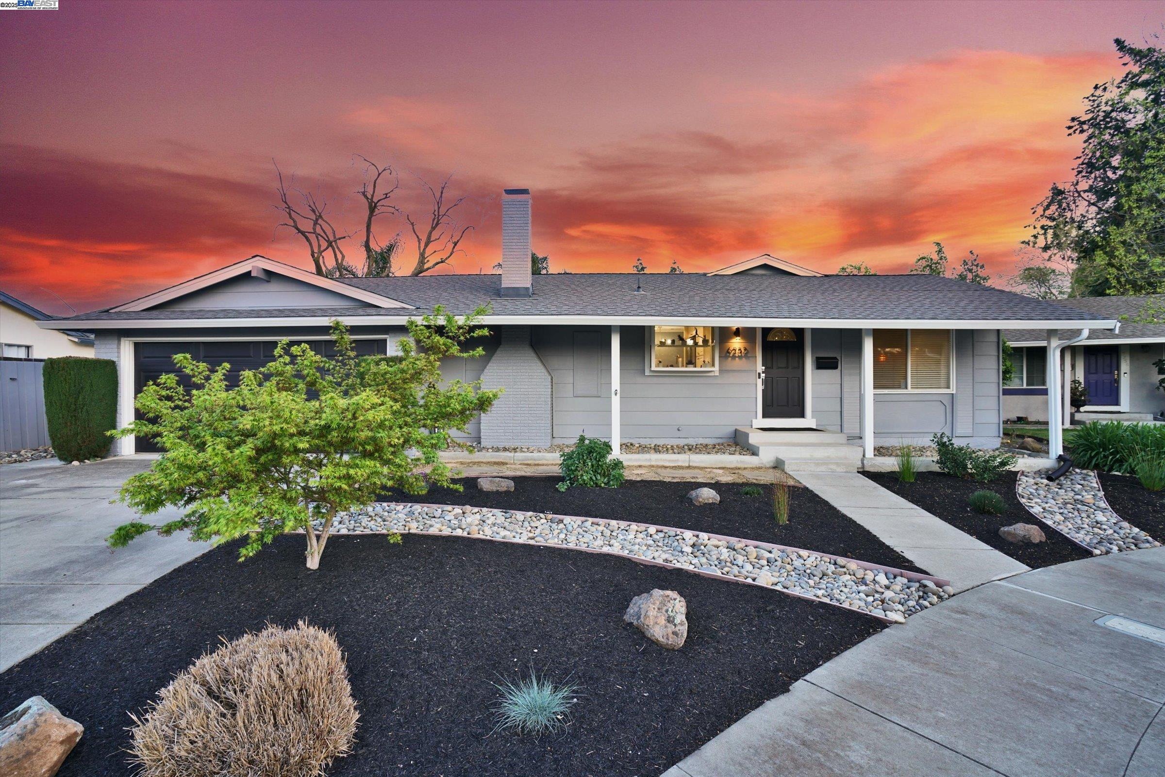 Detail Gallery Image 1 of 1 For 6232 Wade Ct, Pleasanton,  CA 94588 - 3 Beds | 2 Baths