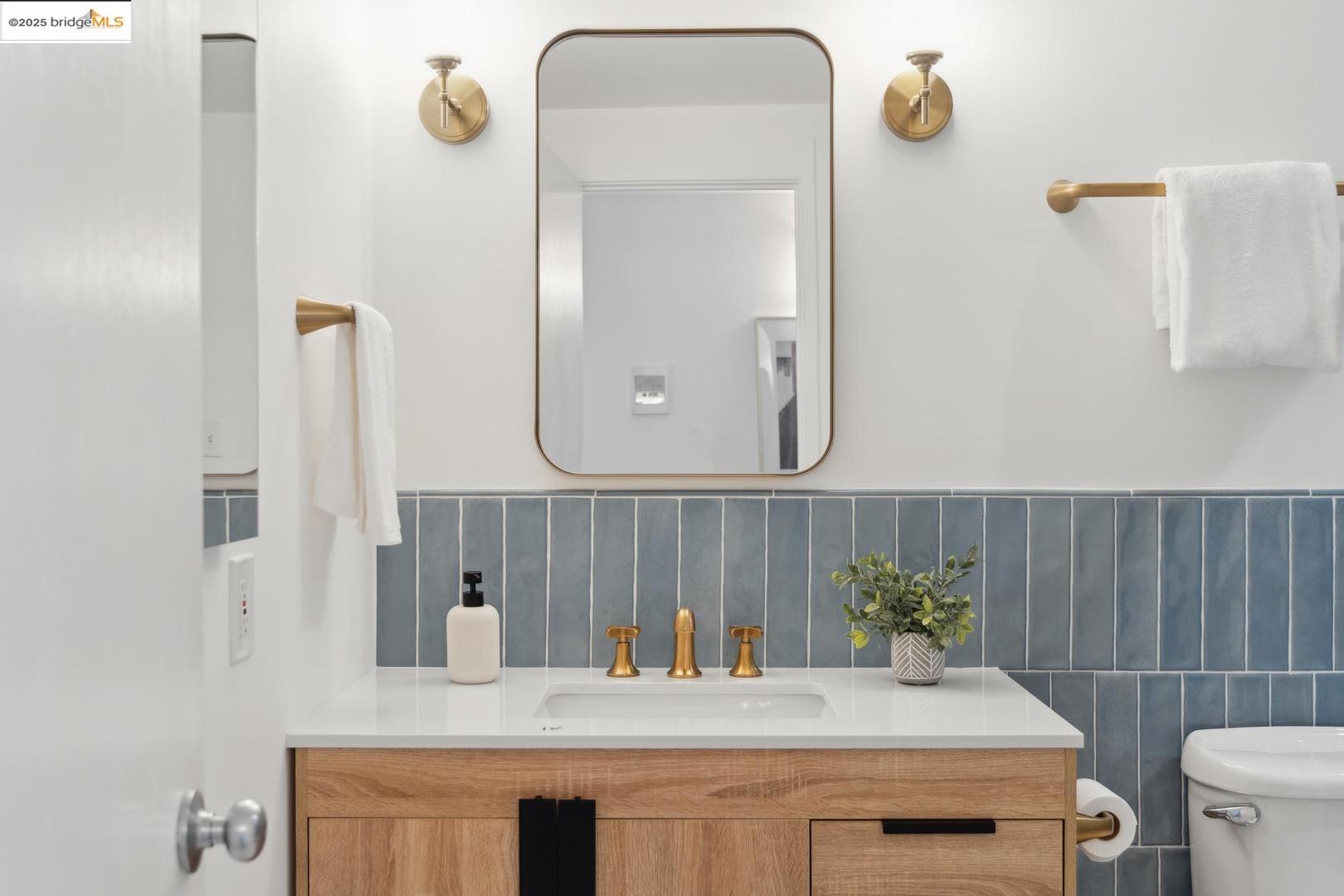323 Monte Vista AVE # 103, Oakland, California 94611, 1 Bedroom Bedrooms, 3 Rooms Rooms,1 BathroomBathrooms,Residential,For Sale,323 Monte Vista AVE # 103,41092882