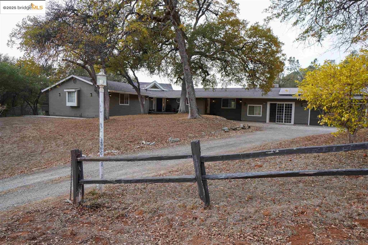Detail Gallery Image 1 of 59 For 12300 Wahine, Jamestown,  CA 95327-9495 - 3 Beds | 2/1 Baths