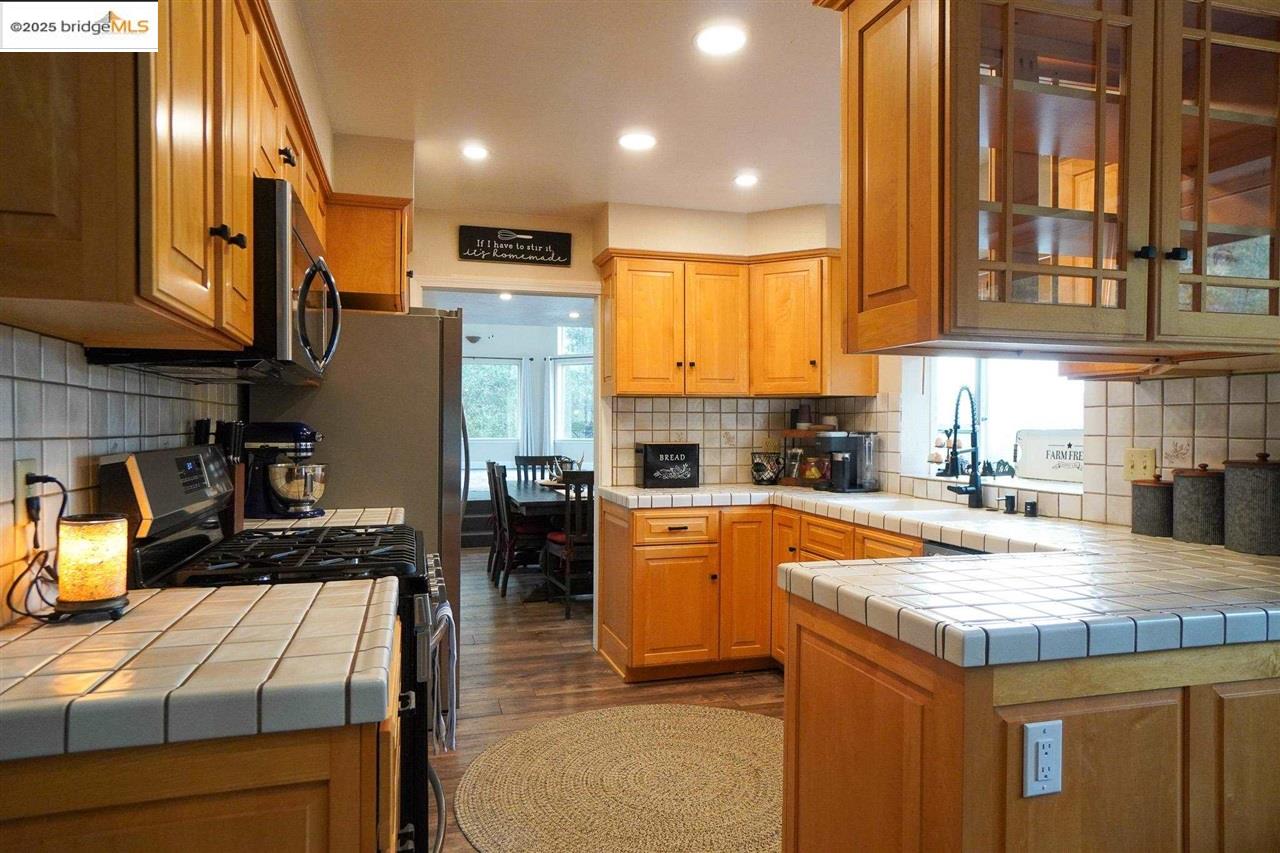 Detail Gallery Image 15 of 59 For 12300 Wahine, Jamestown,  CA 95327-9495 - 3 Beds | 2/1 Baths